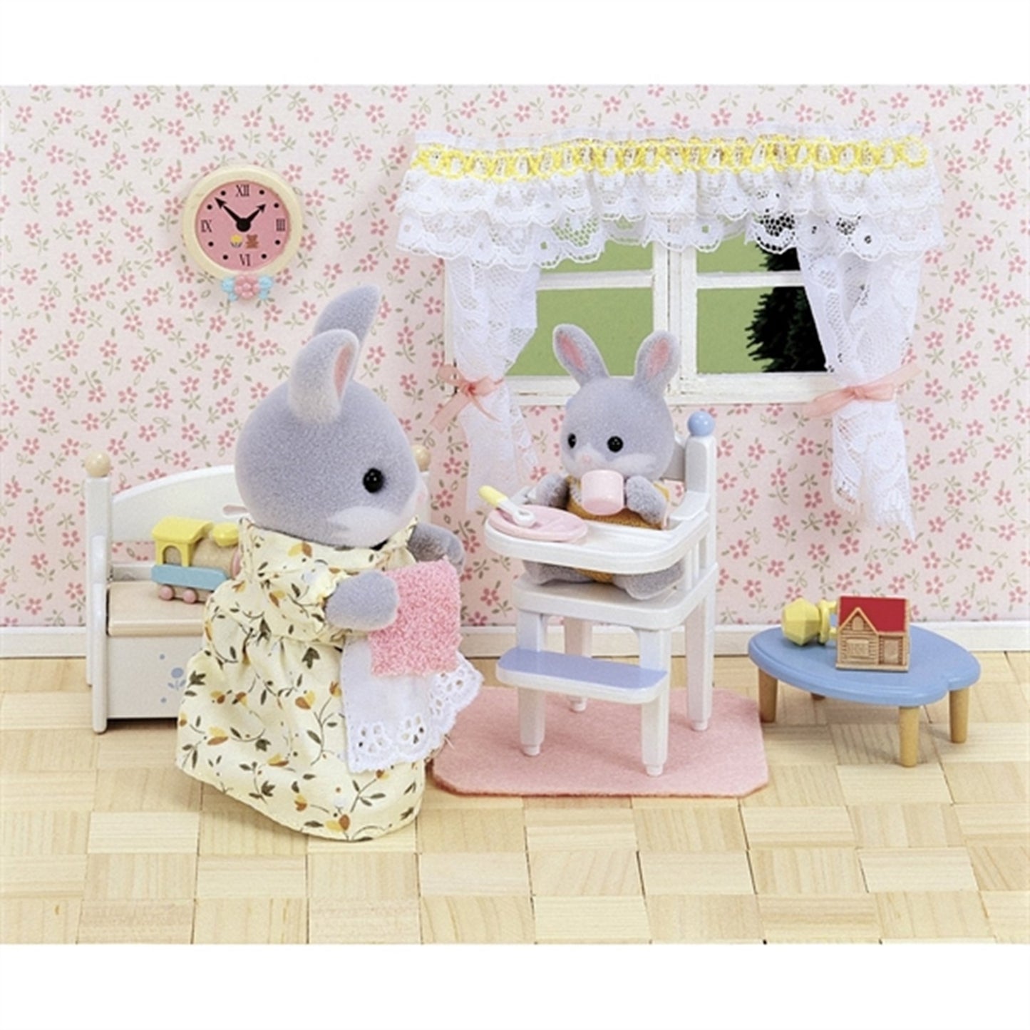 Sylvanian Families® Baby High Chair