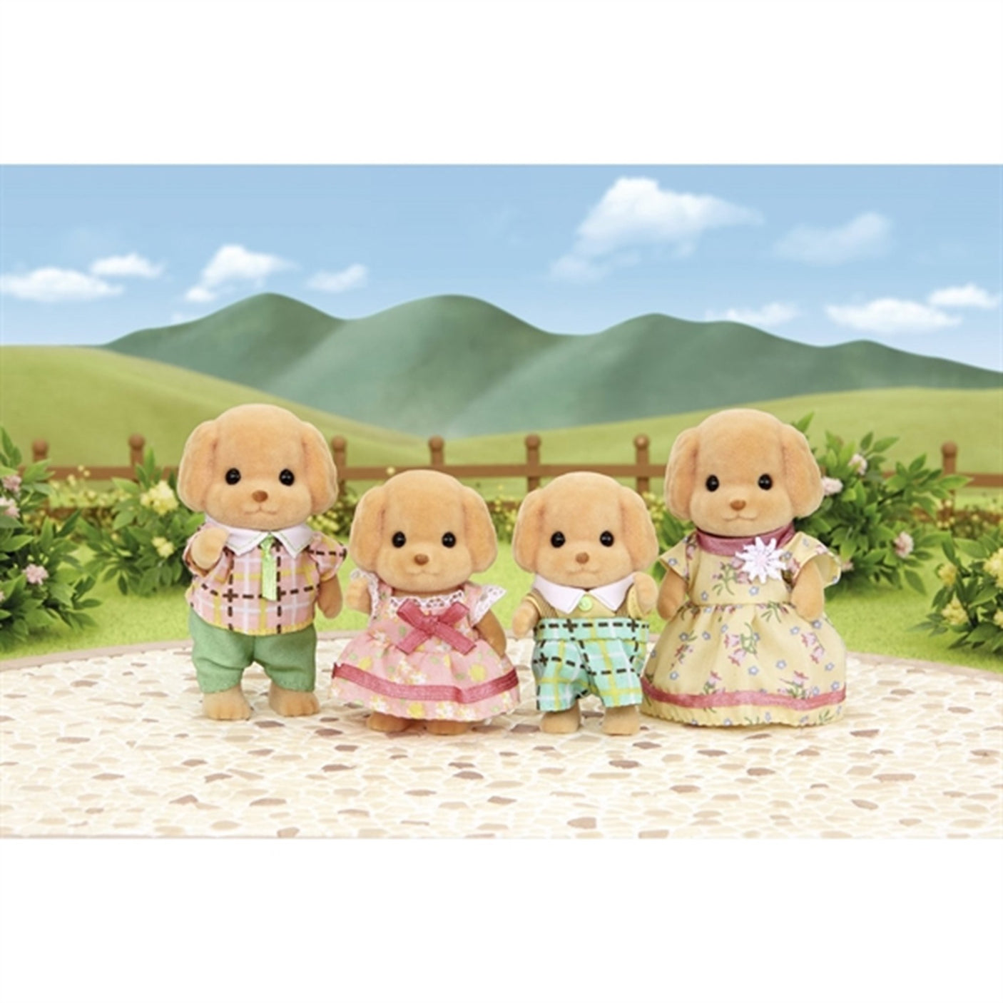 Sylvanian Families® Toy Poodle Family