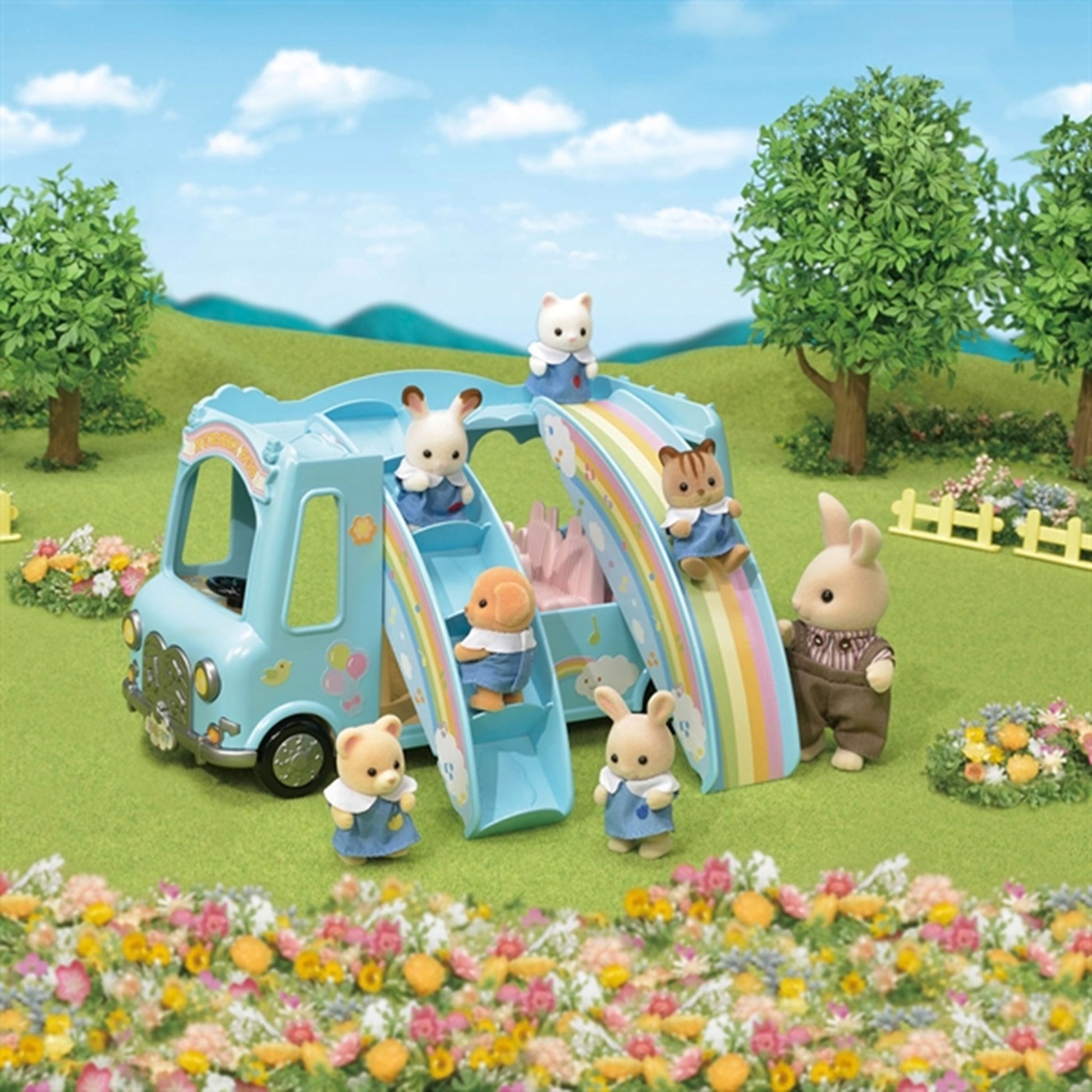 Sylvanian Families® Sunshine Nursery Bus