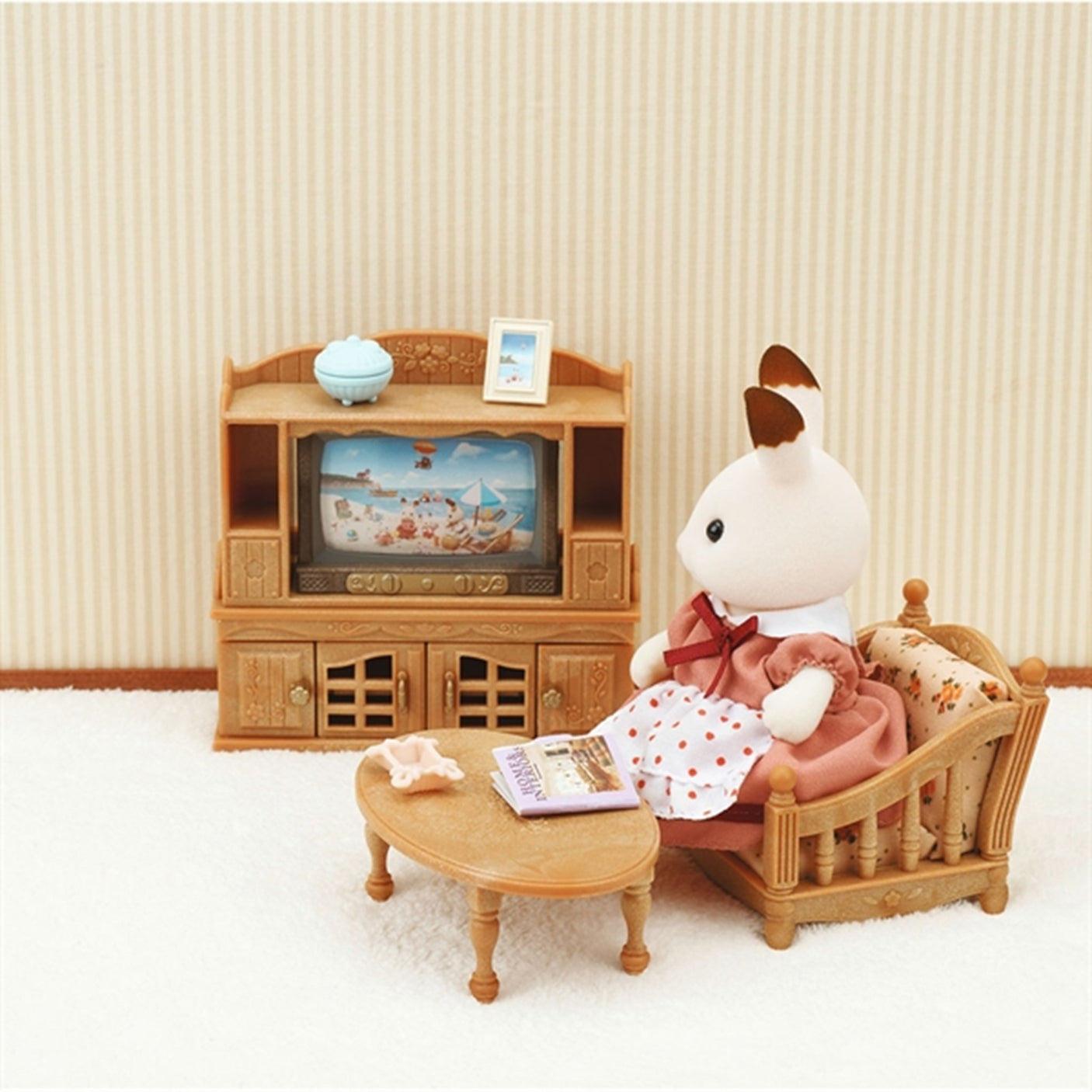 Sylvanian Families® Comfy Living Room Set