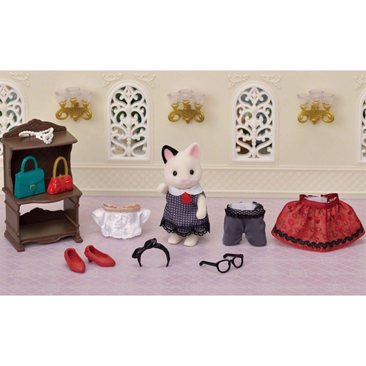 Sylvanian Families® Fashion Play Set Town Girl Series Tuxedo Cat