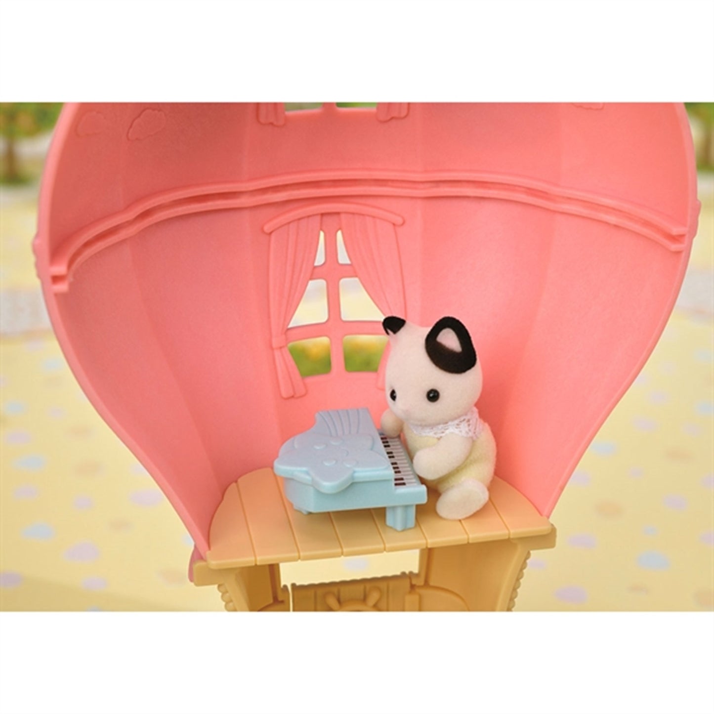 Sylvanian Families® Baby Balloon Playhouse