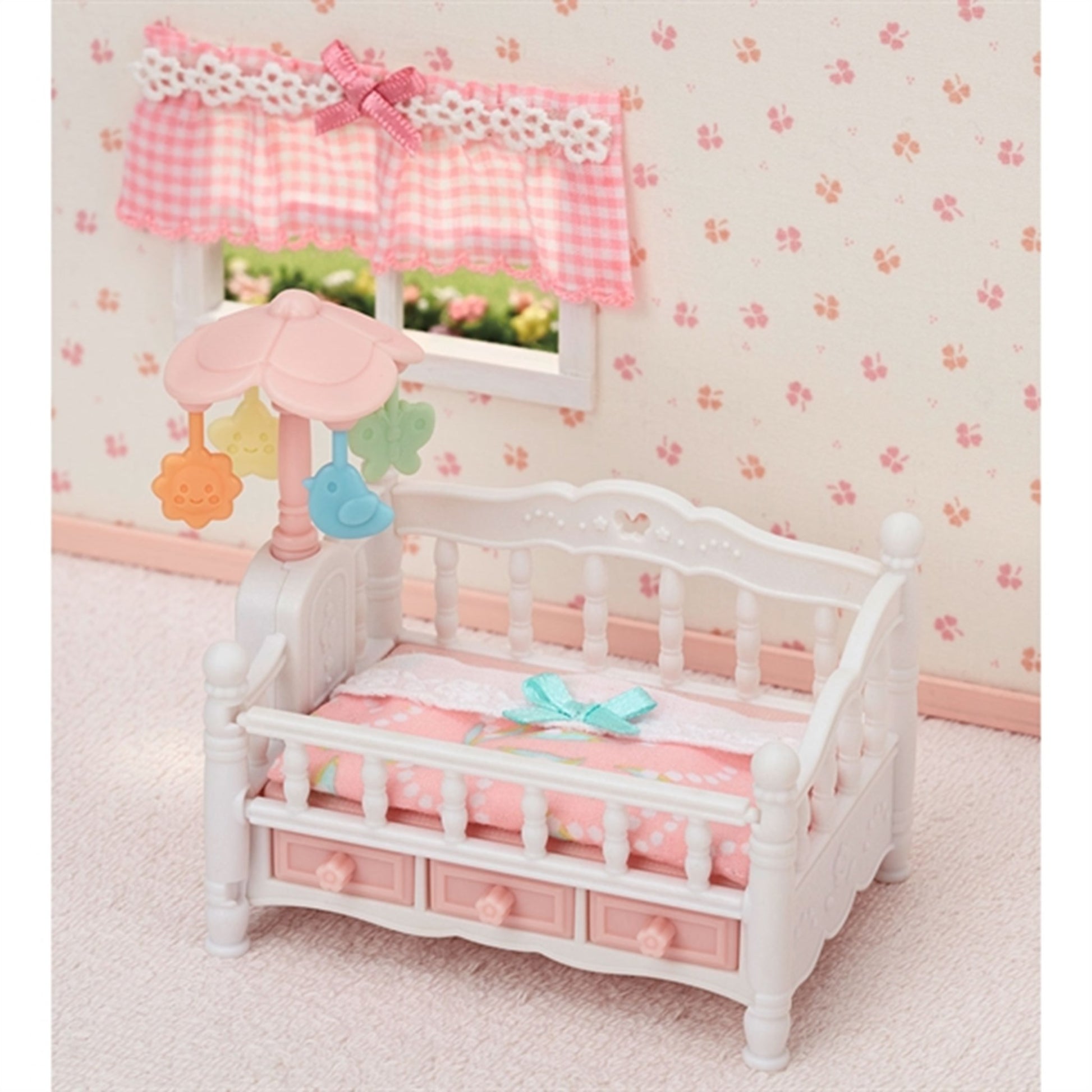 Sylvanian Families® Crib with Mobile