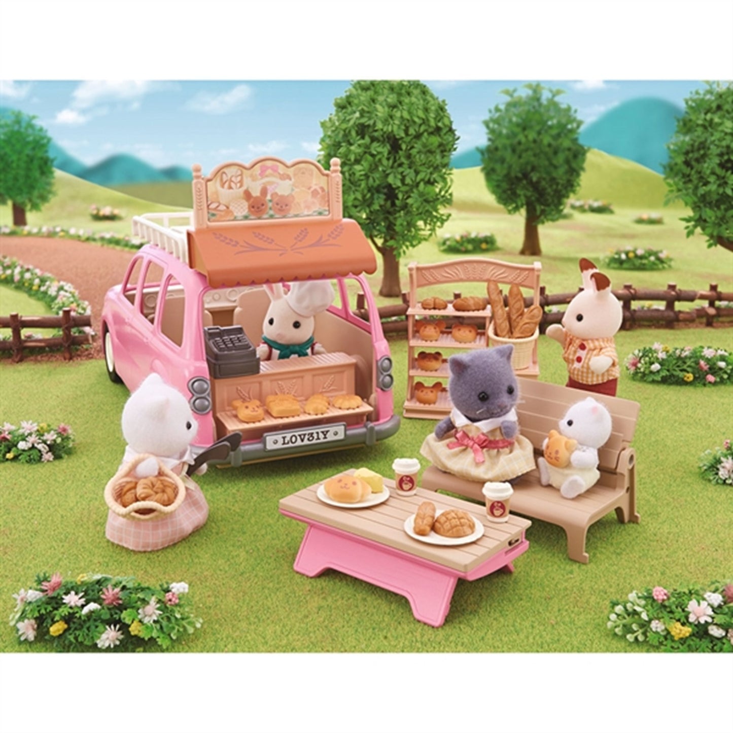 Sylvanian Families® Family Picnic Van