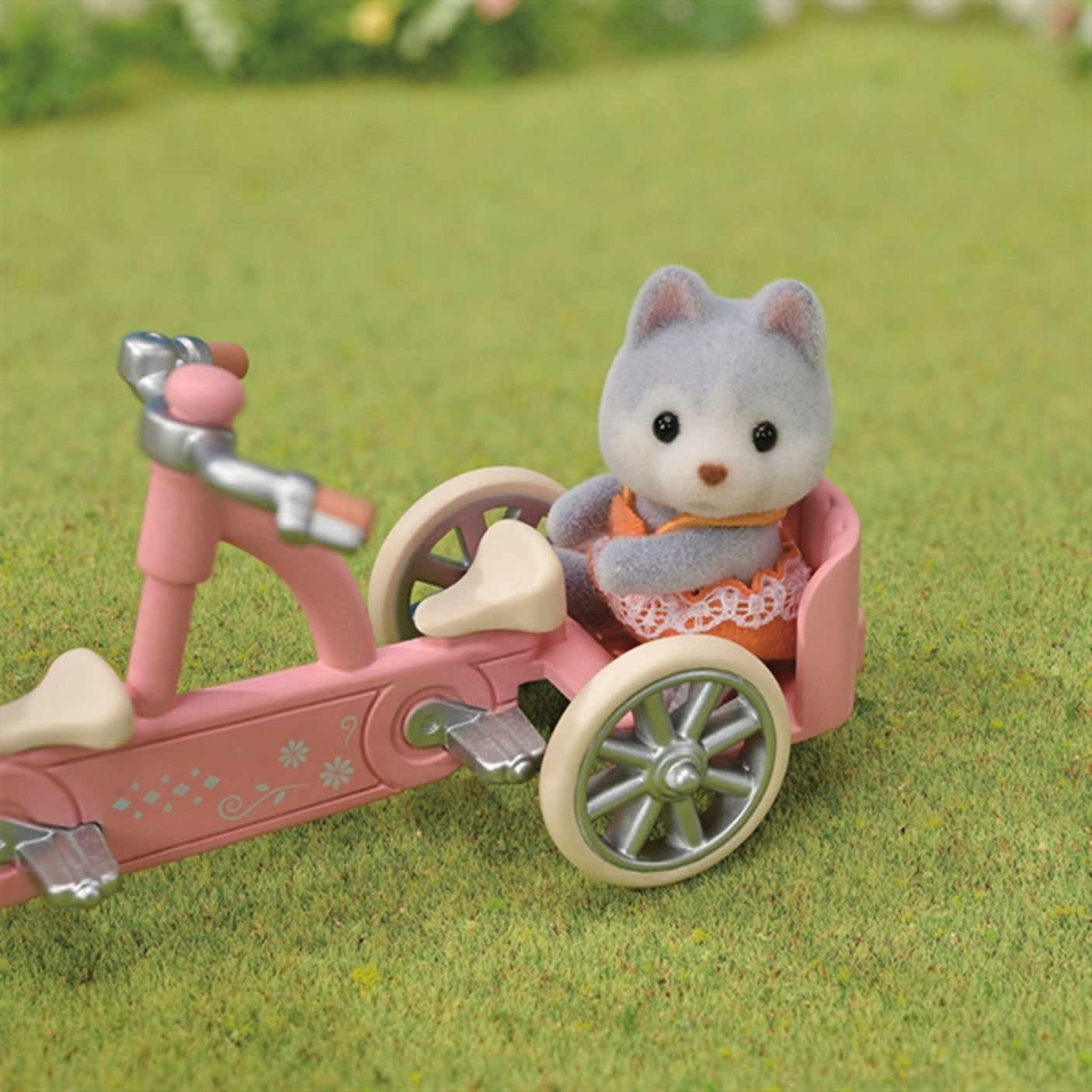 Sylvanian Families® Tandem Cycling Set Husky Sister & Brother