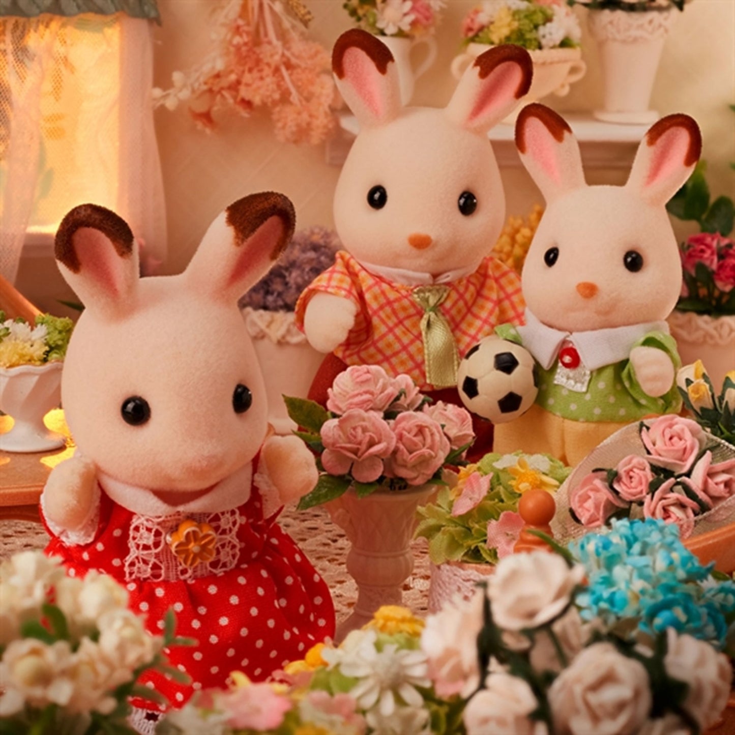 Sylvanian Families® Chocolate Bunny Family
