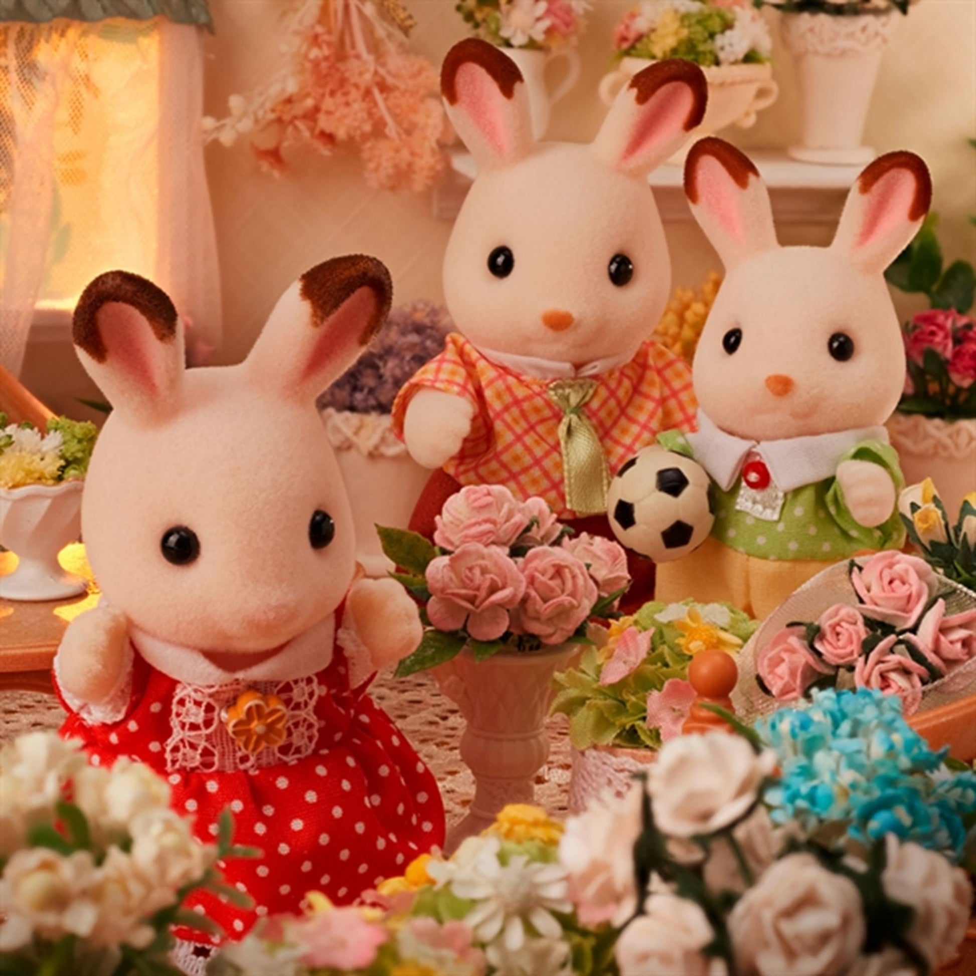 Sylvanian Families® Chocolate Bunny Family