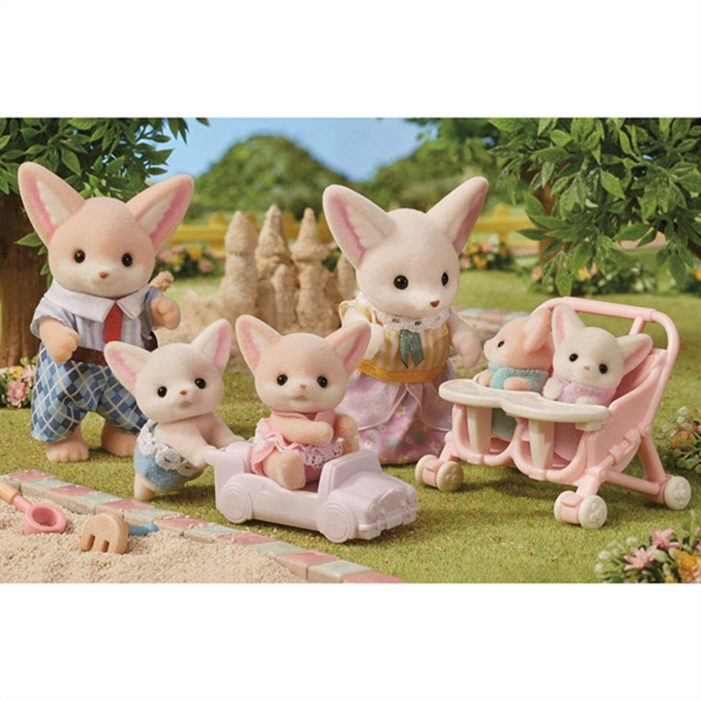 Sylvanian Families® Fennec Fox Family