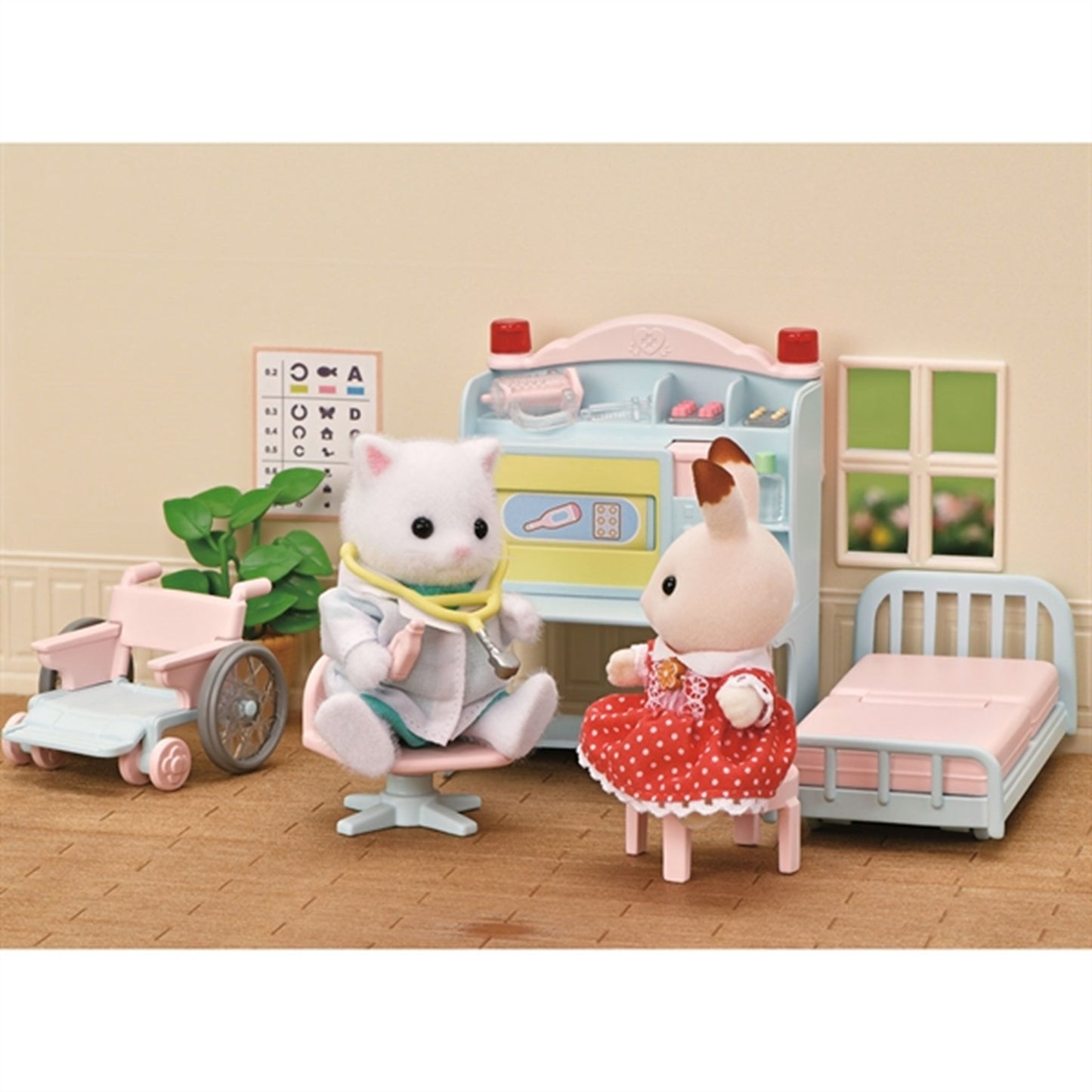 Sylvanian Families® Village Doctor Starter Set