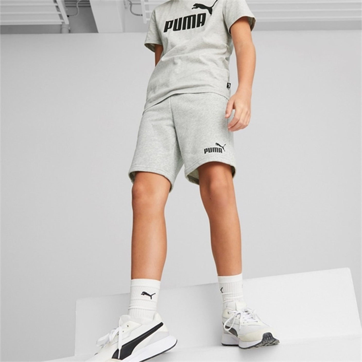 Puma ESS Sweat Shorts Light Gray Heather