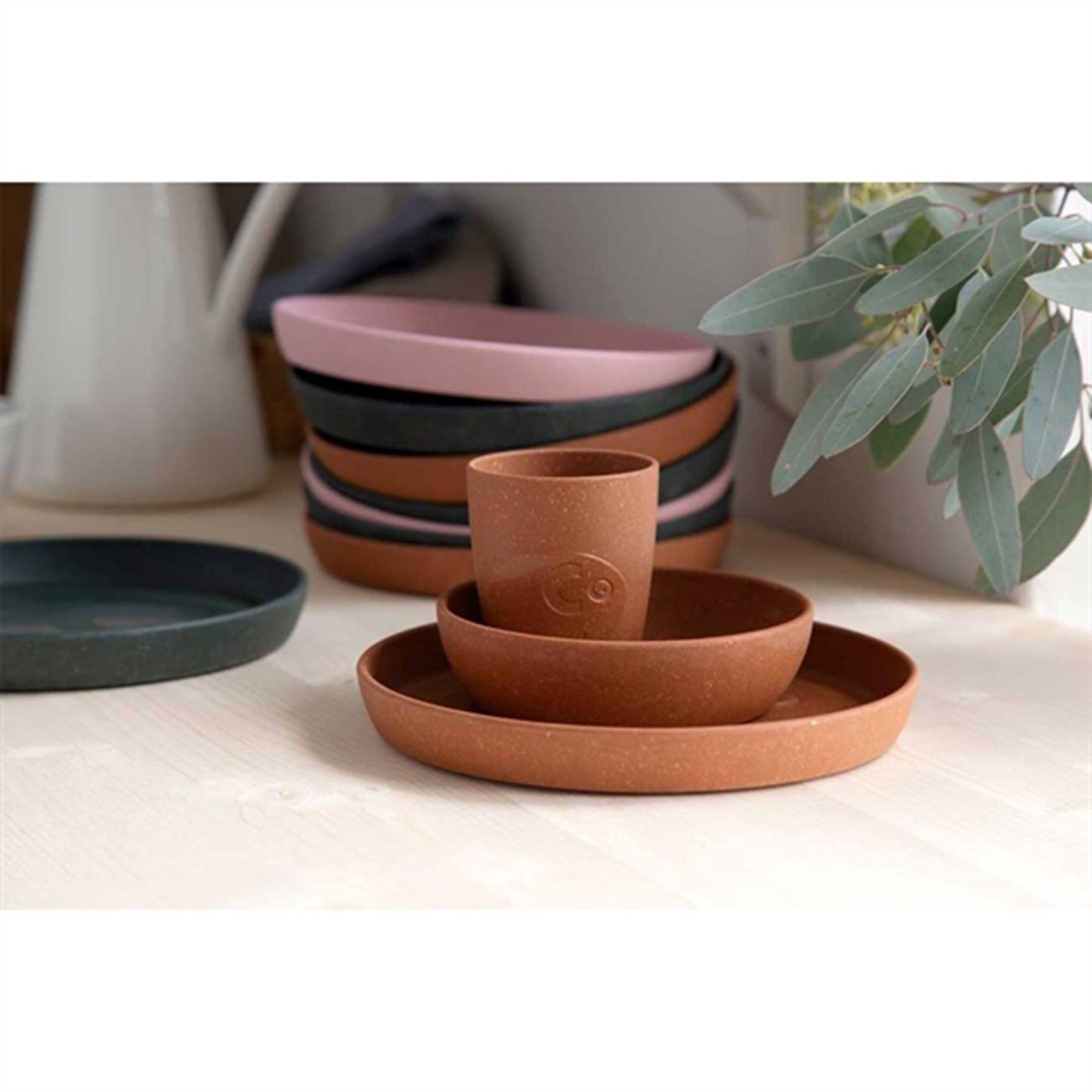 Sebra Mums Plates Dark Amber 3