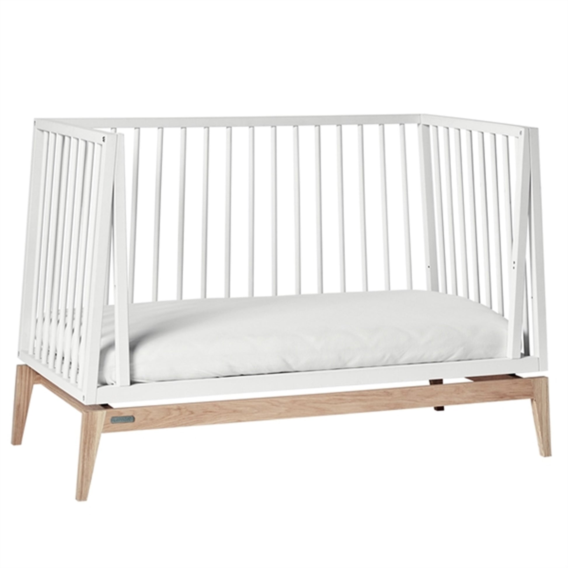 Leander Luna™ Baby Bed White/Oak