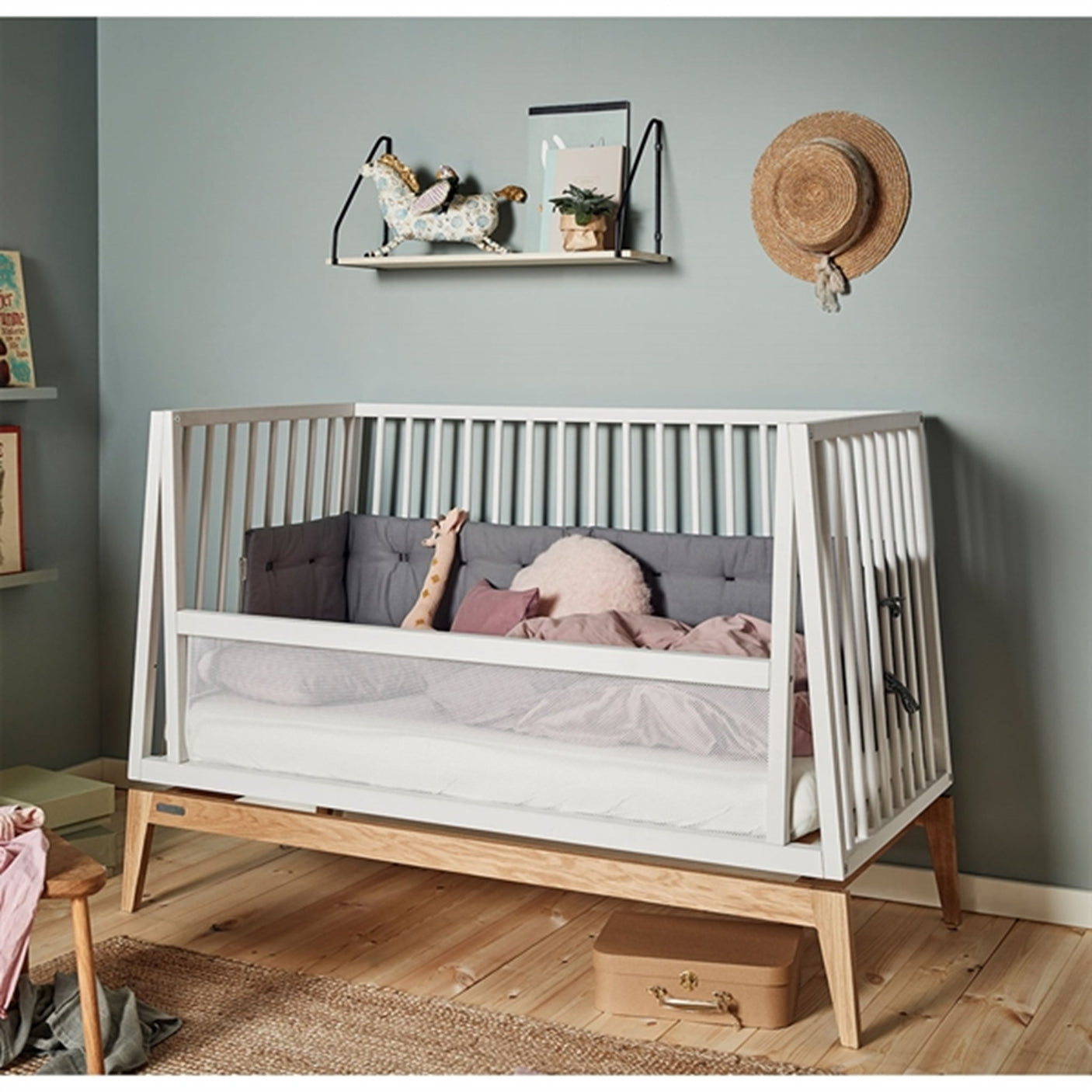 Leander Luna™ Baby Bed White/Oak