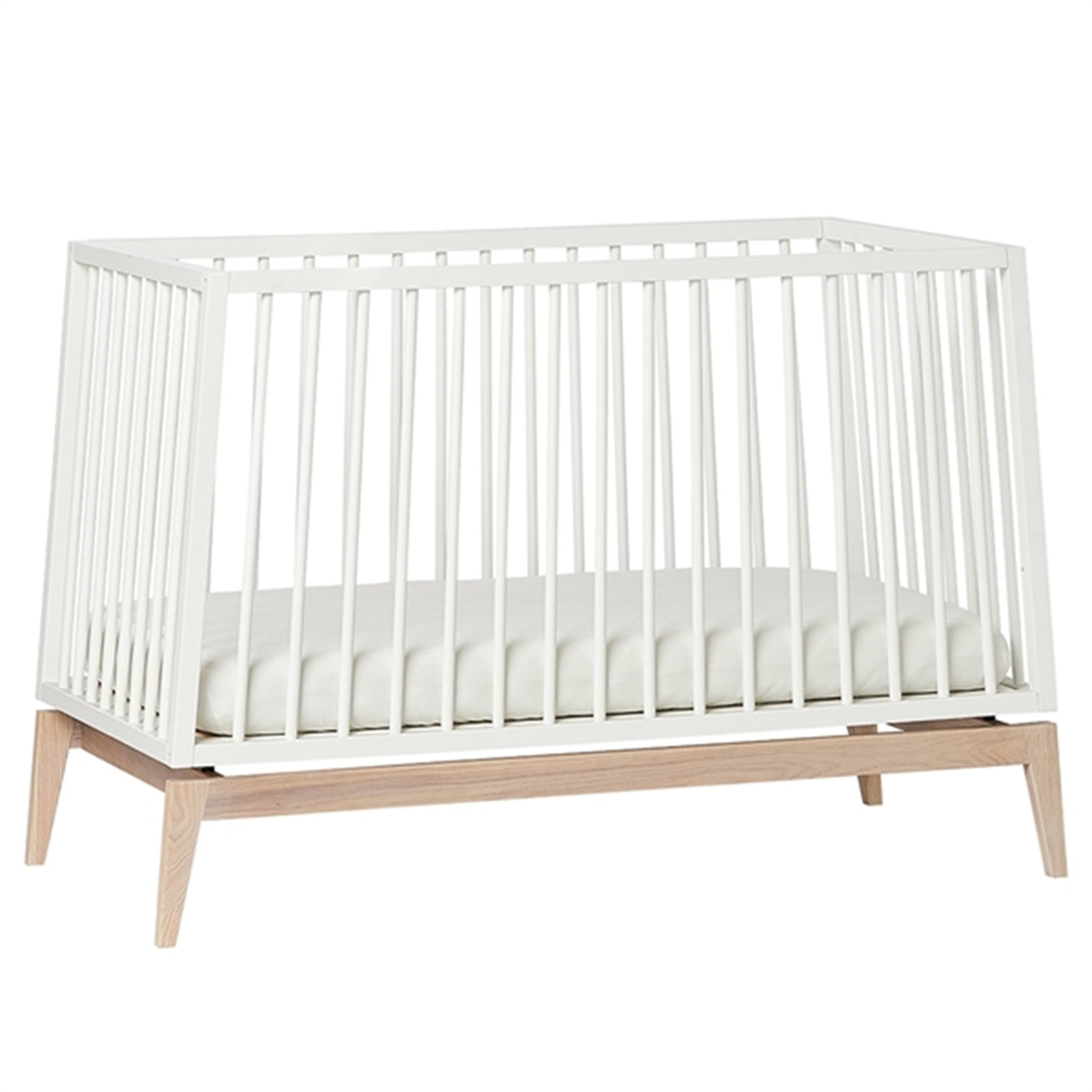 Leander Luna™ Baby Bed White/Oak