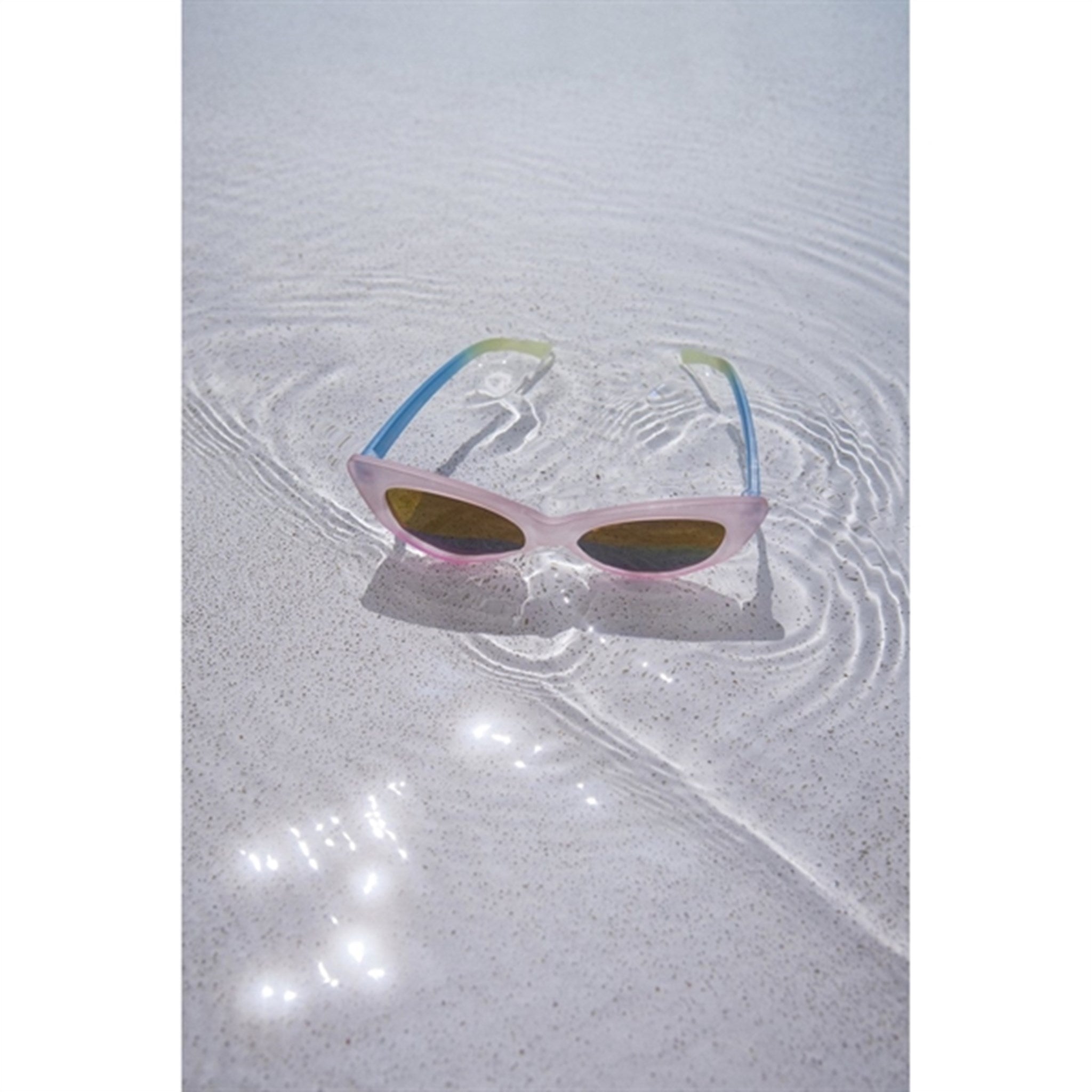 Molo Hibiscus Sola Sunglasses 2