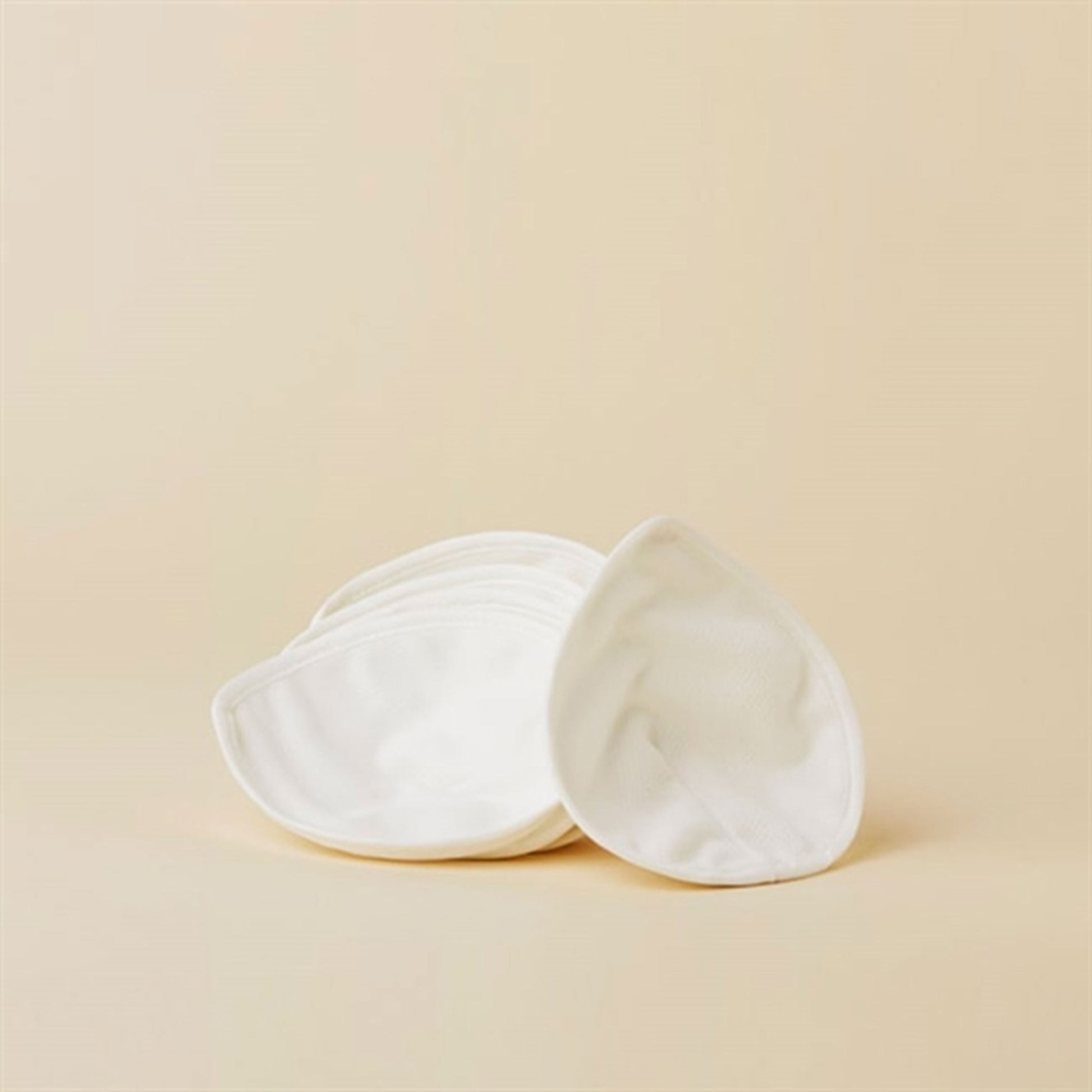 momkind Reusable Nursing Pads 3