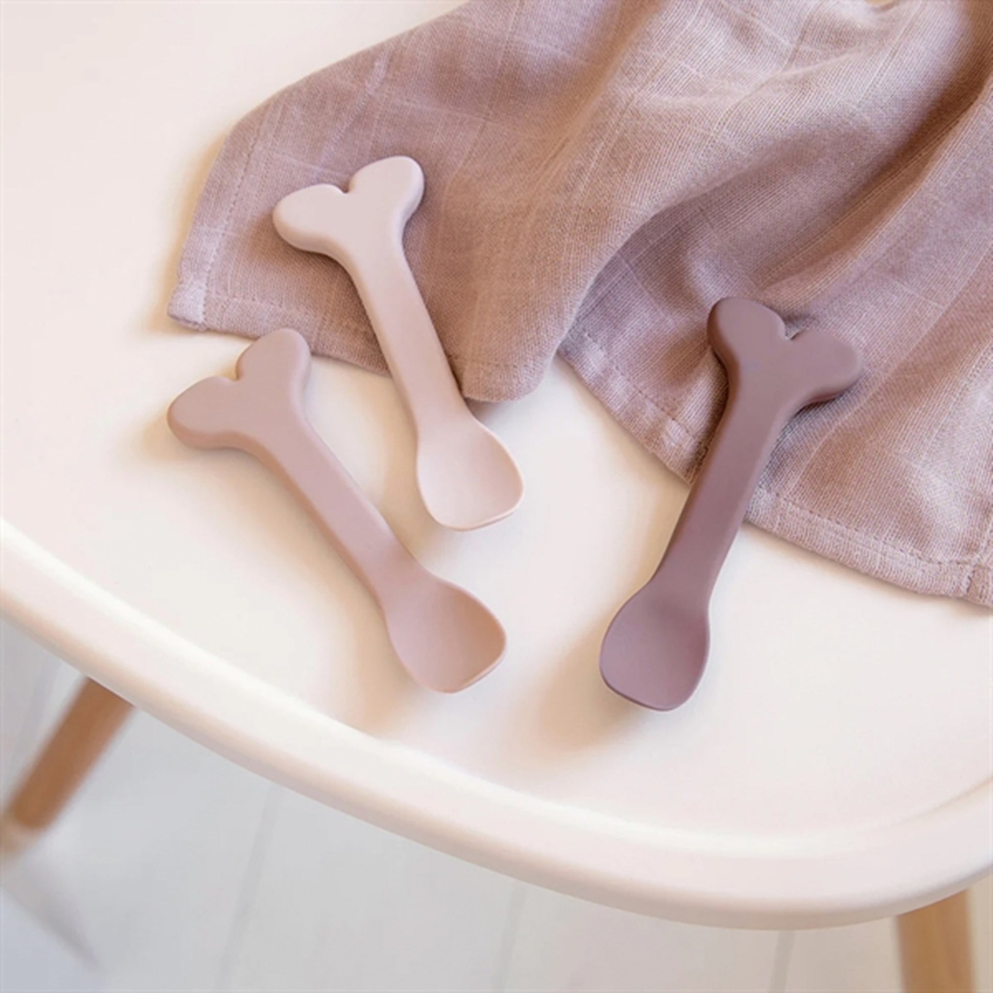 Done by Deer Silicone Baby Spoon Wally Powder