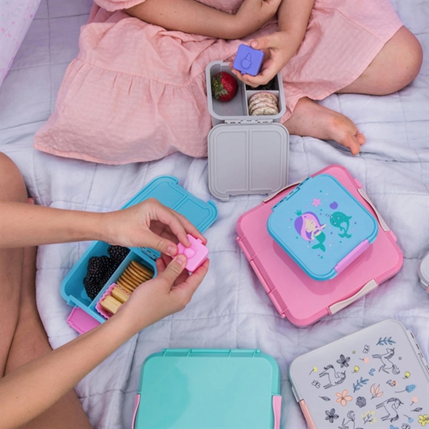 Little Lunch Box Co Bento 3+ Lunch Box Blush Pink 3
