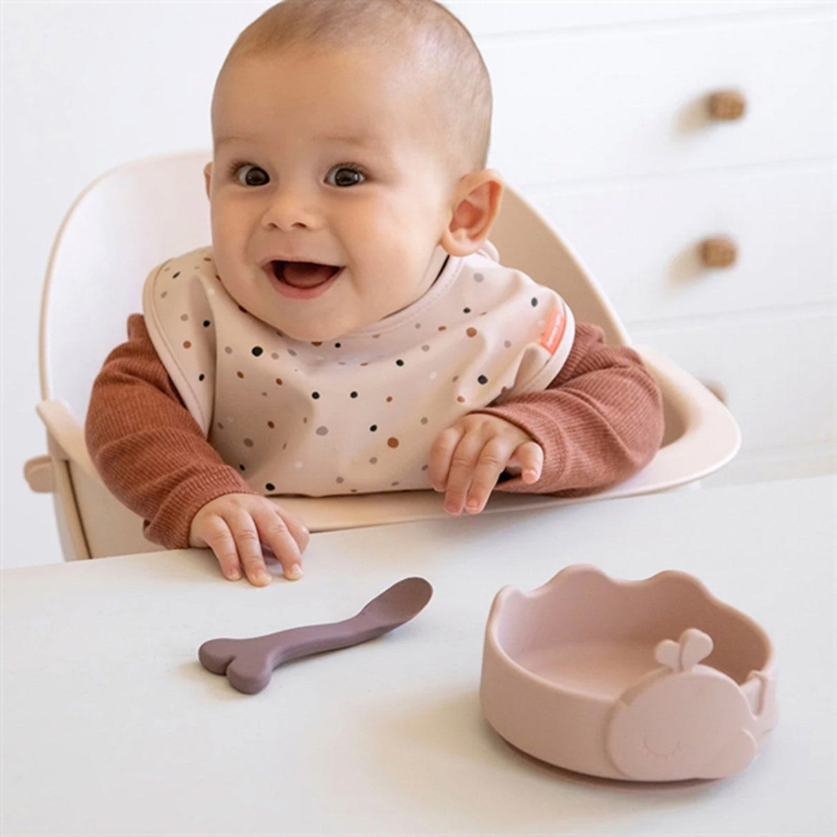 Done by Deer Silicone Stick & Stay Bowl and Baby Spoon Wally Powder
