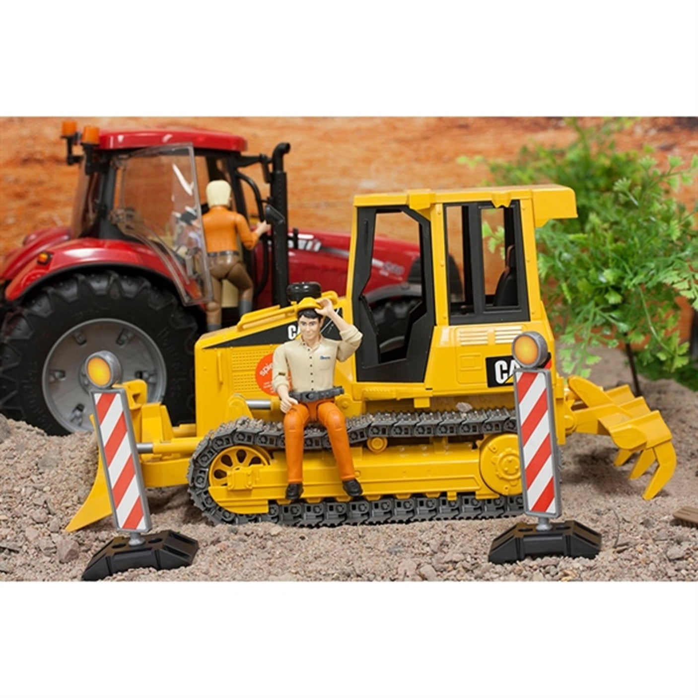 Bruder CAT Track-type tractor Small
