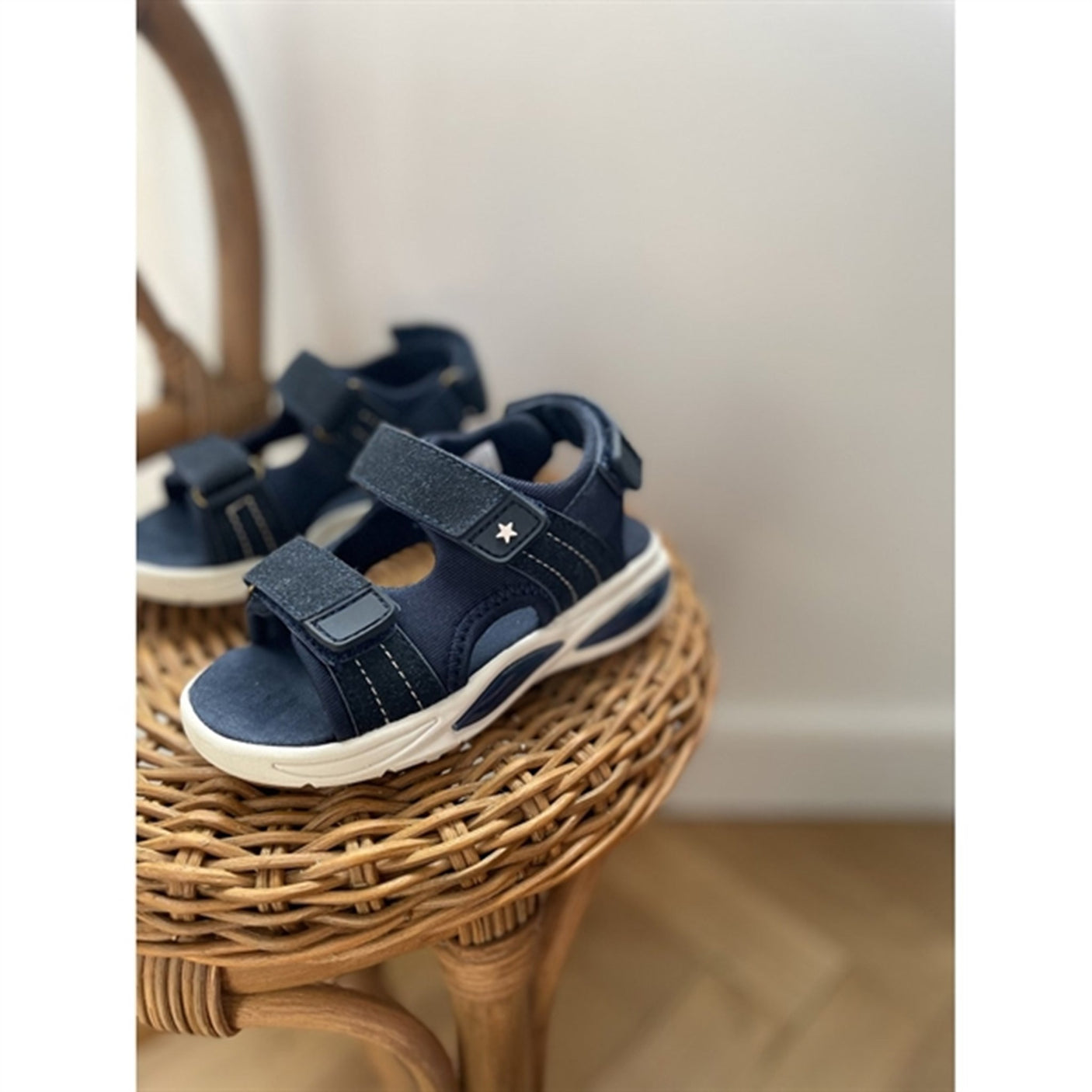 En Fant Sandal Velcro with Light India ink