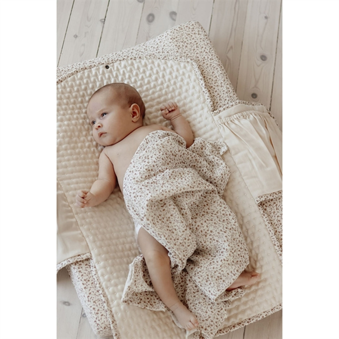 That's Mine Changing Cushion Flower Field