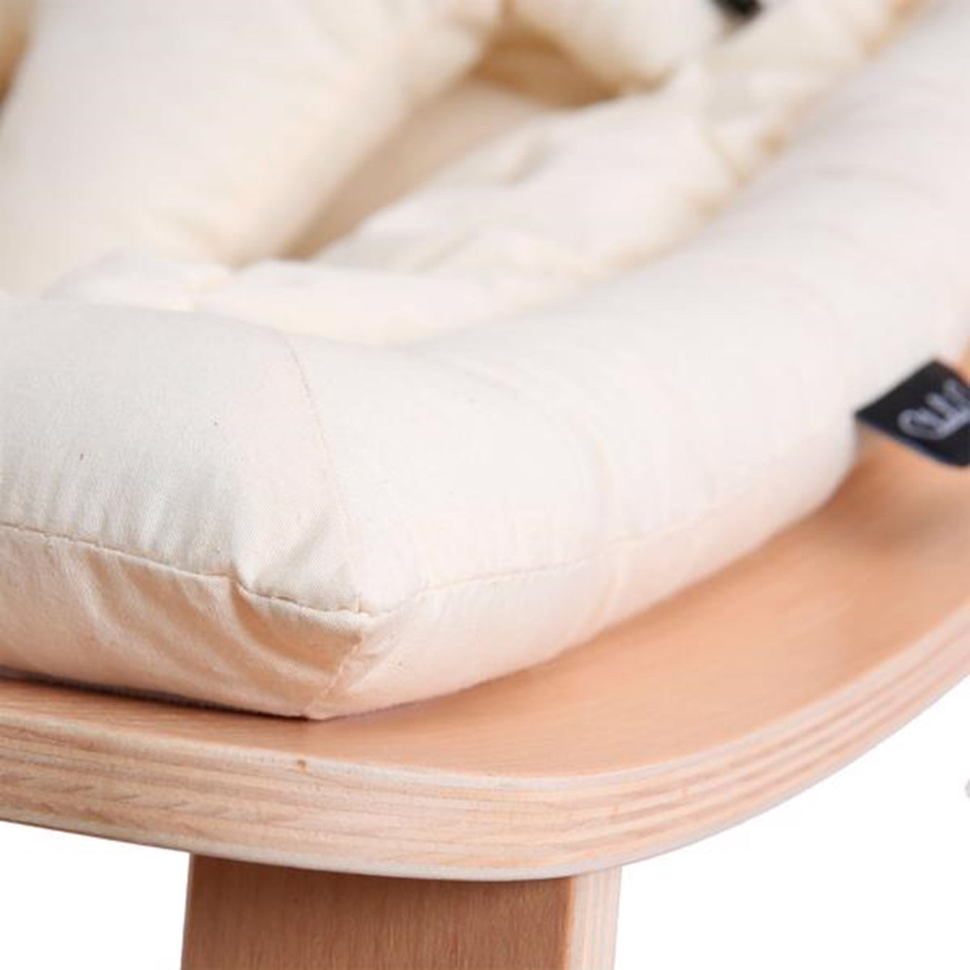 Charlie Crane Levo Baby Rocker Beech Organic White