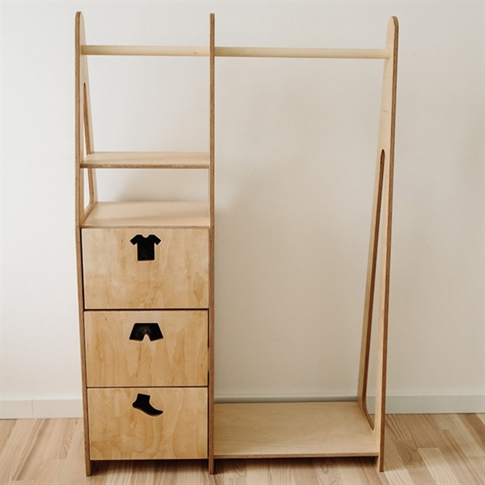Duck Woodworks Children Wardrobe with Drawers