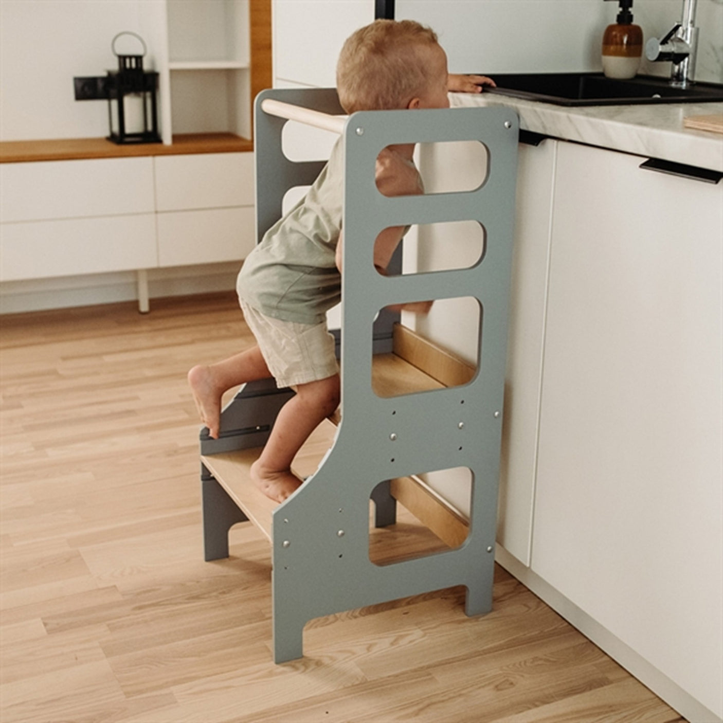 Duck Woodworks Adjustable Kitchen Tower Grey