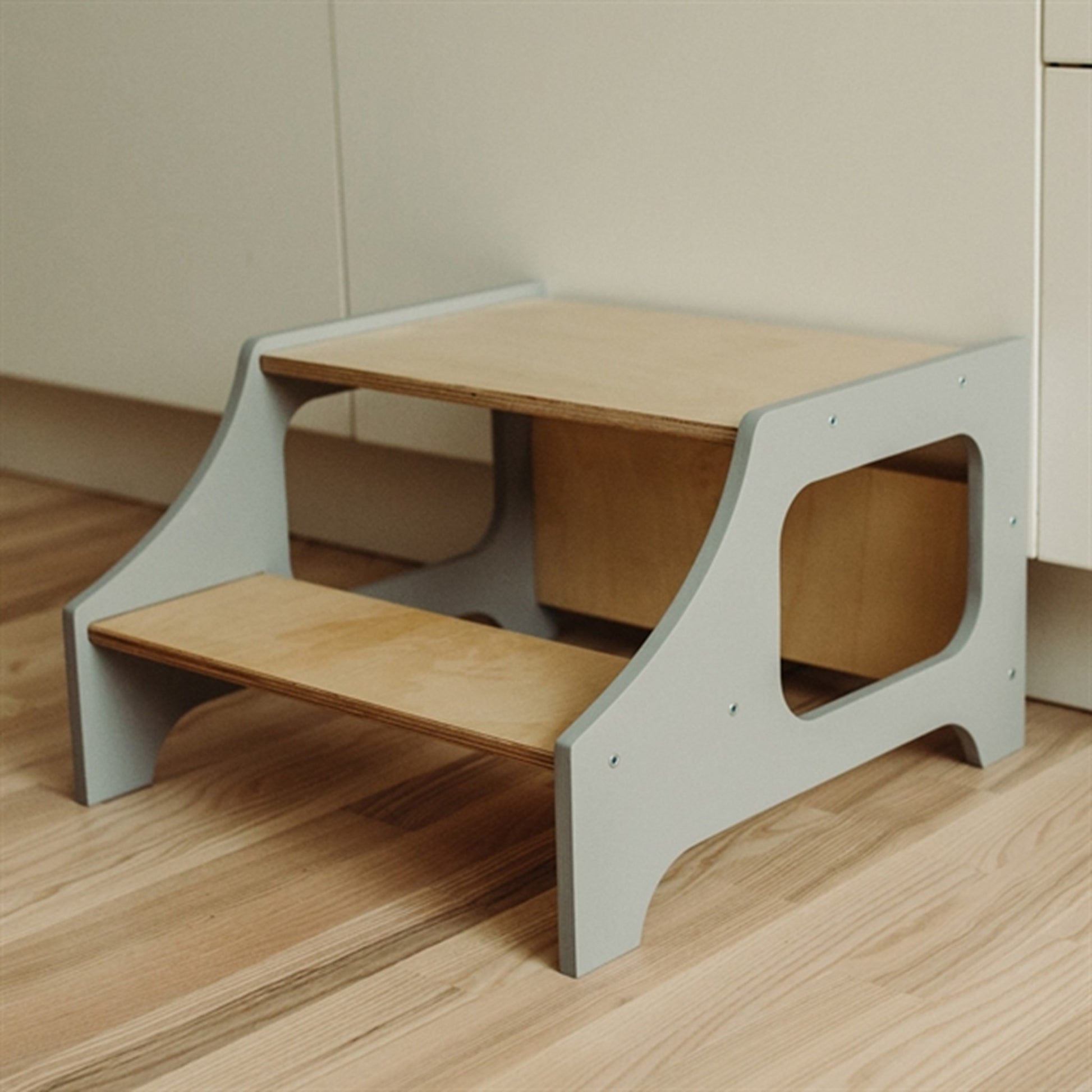 Duck Woodworks Step Stool Grey