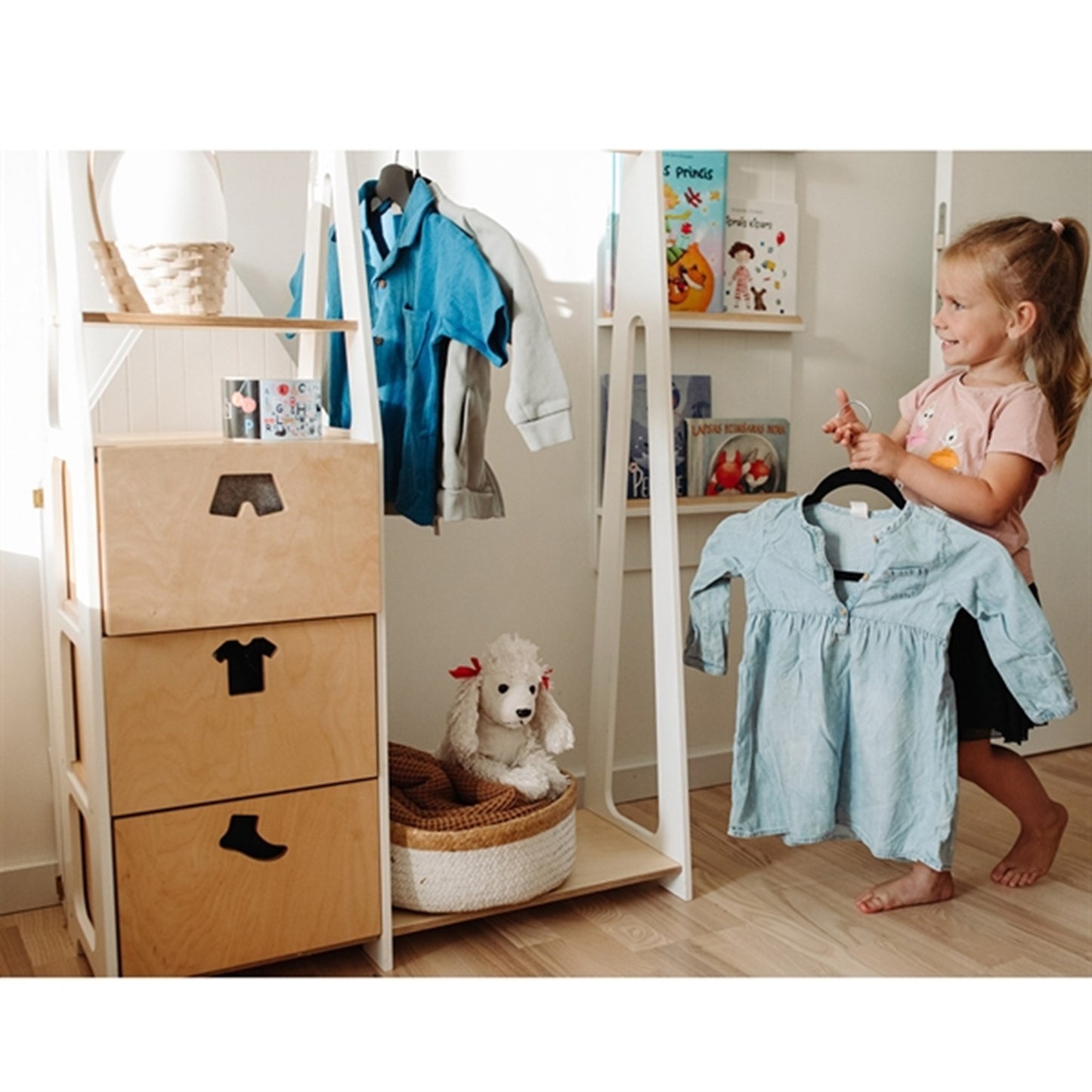 Duck Woodworks Children Wardrobe with Drawers White