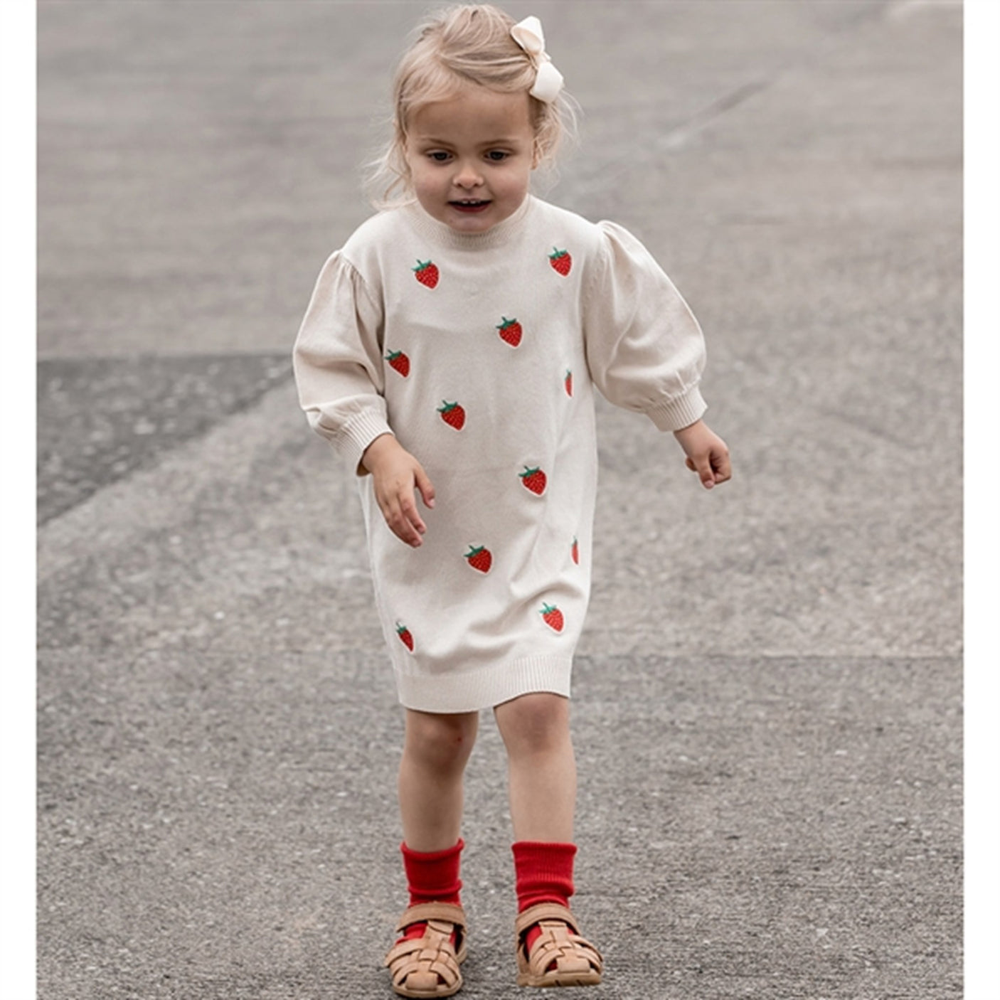 Fliink Sandshell/High Risk Red Strawberry Favo Embr. Knitted Dress