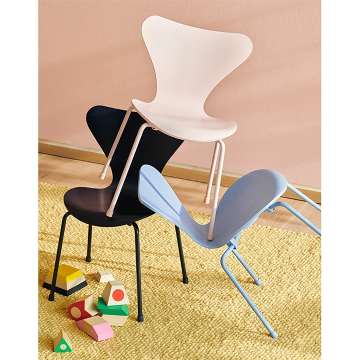 Fritz Hansen 7 Children's Chair Rose