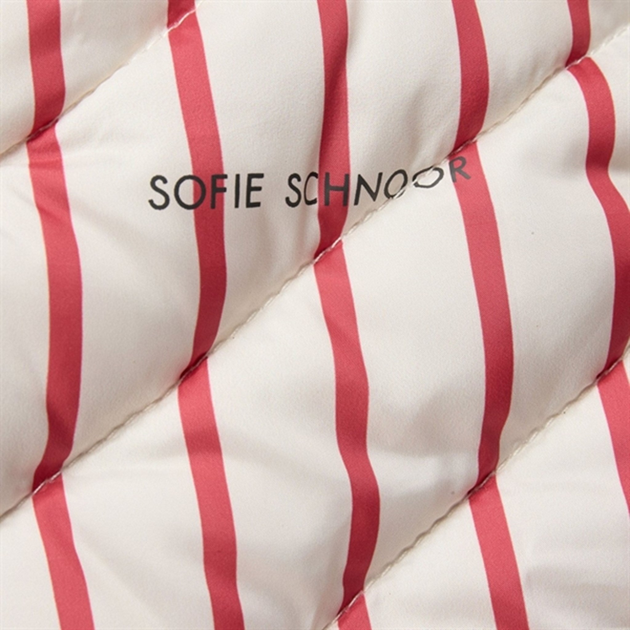 Sofie Schnoor Young Off White/ Berry Striped Totebag 2