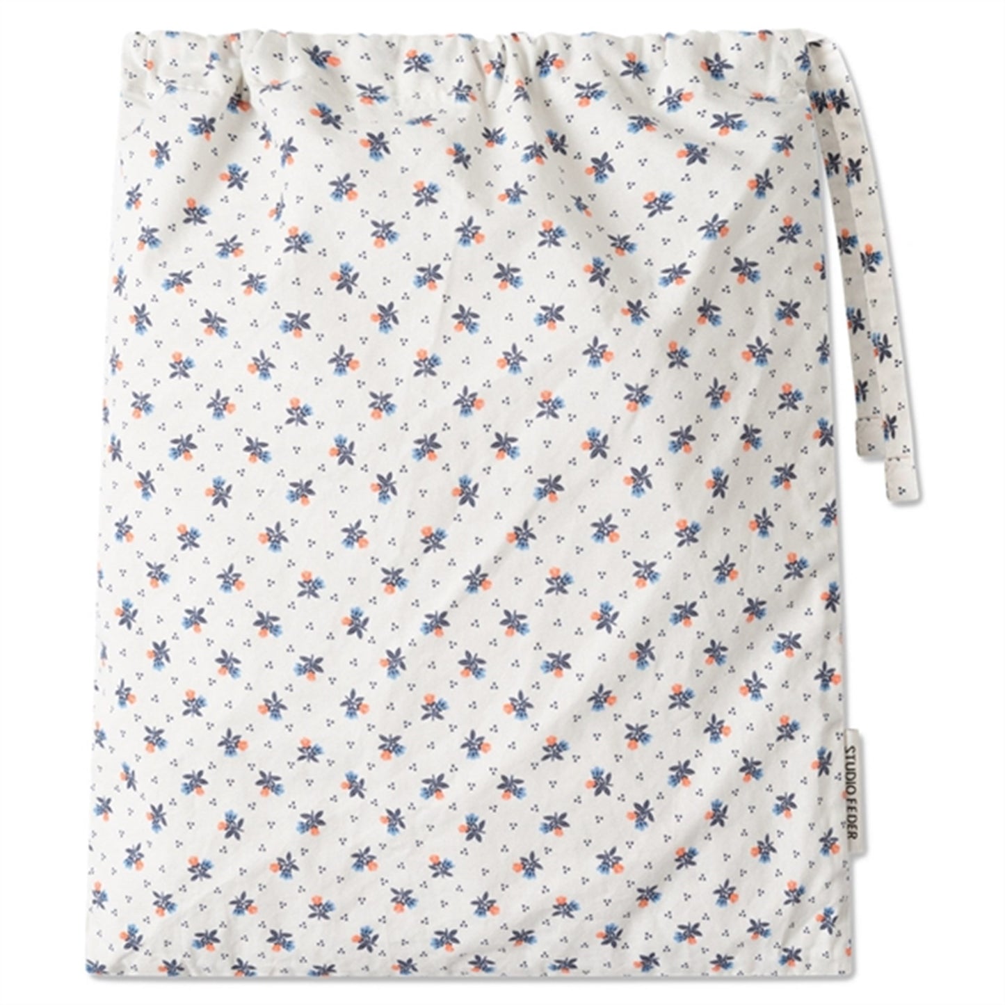 Studio Feder Bedding Scarlet Ecru