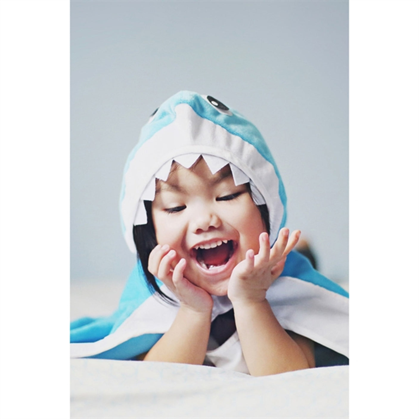 Great Pretenders Baby Shark Toddler Cape