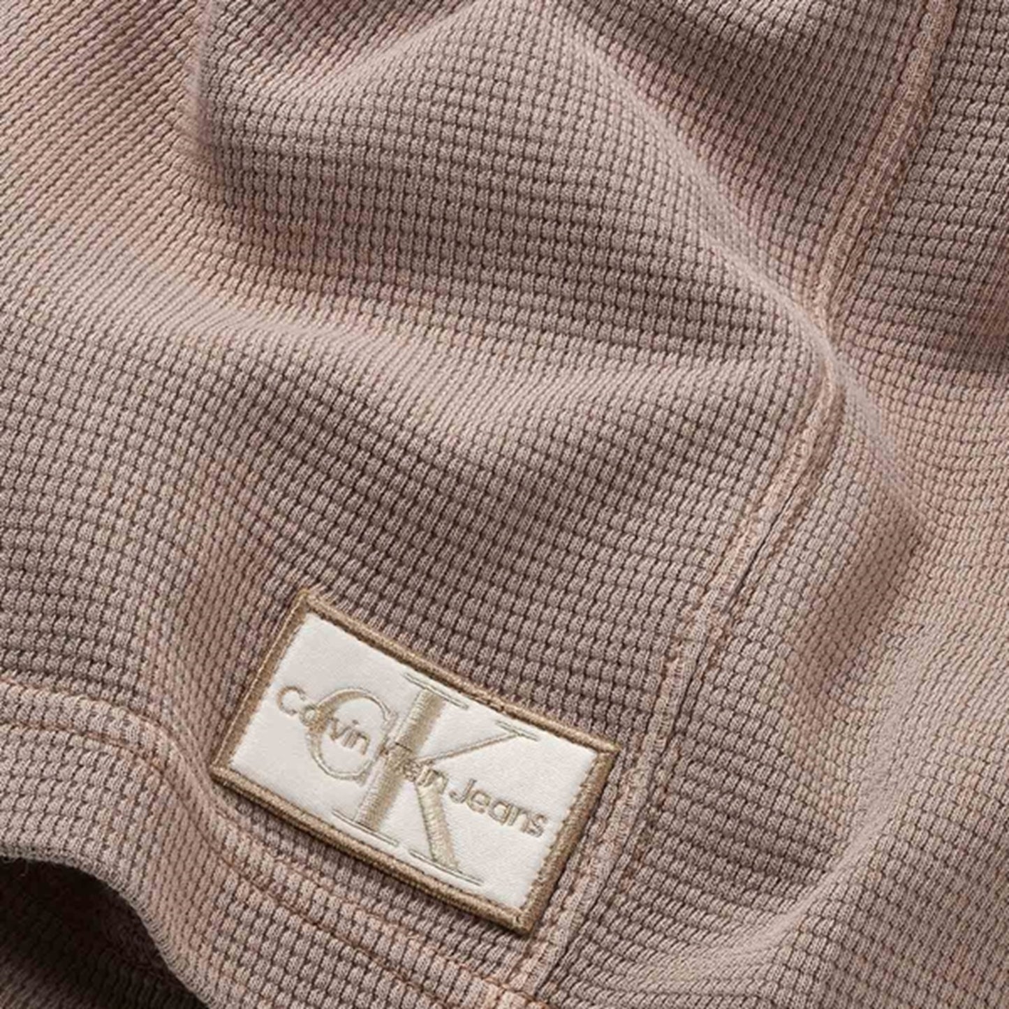 Calvin Klein Badge Mineral Dye Set Shitake