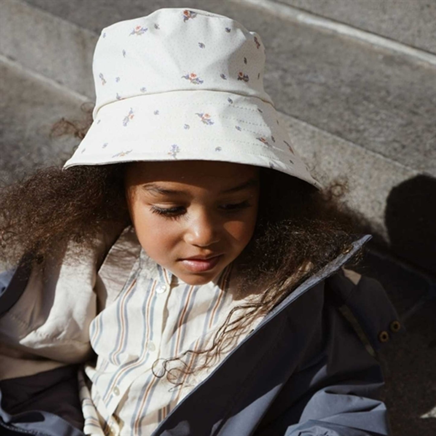 Konges Sløjd Rainy Palme Hat Flower Bouquet 2