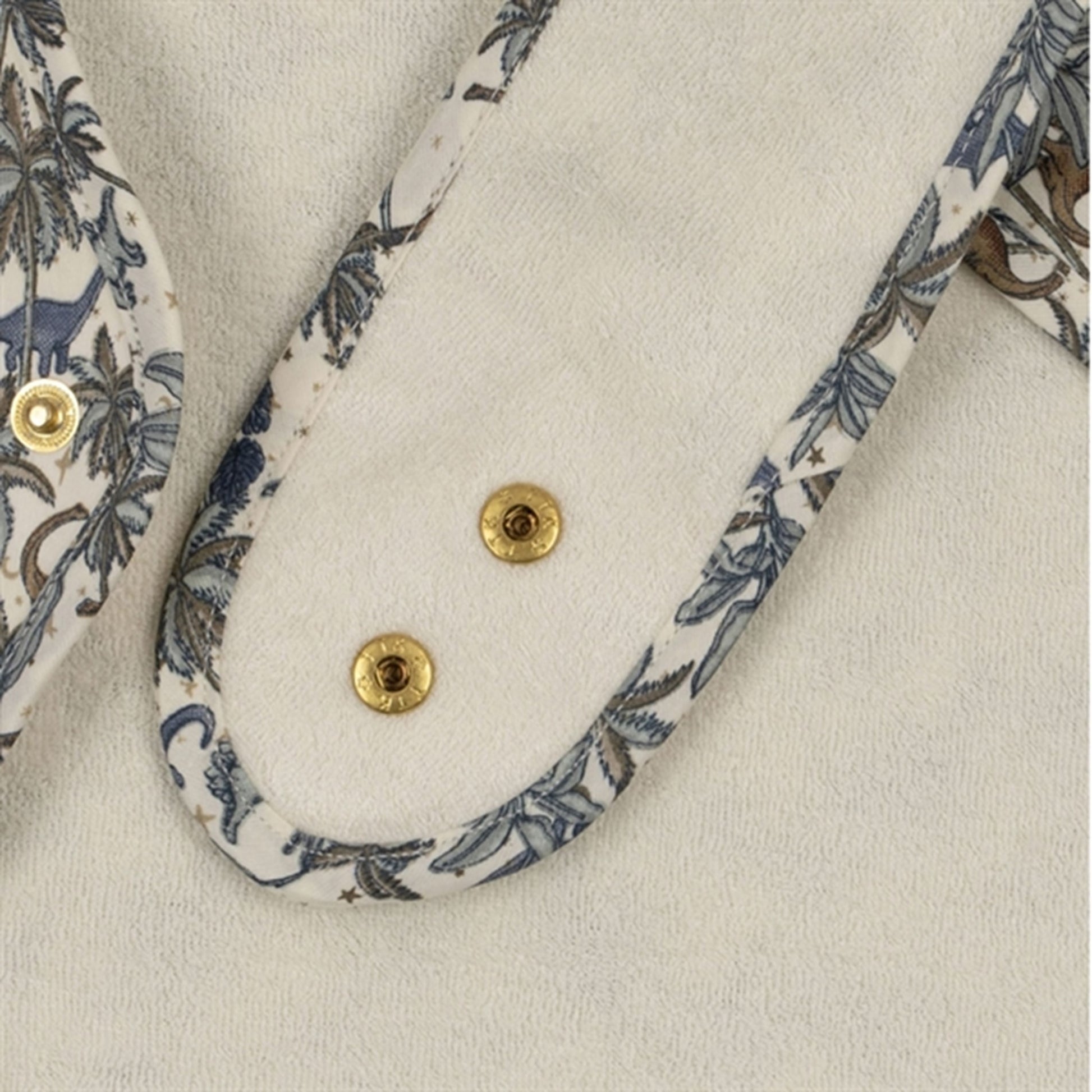 Konges Sløjd Comea Big Bib Dino Blue