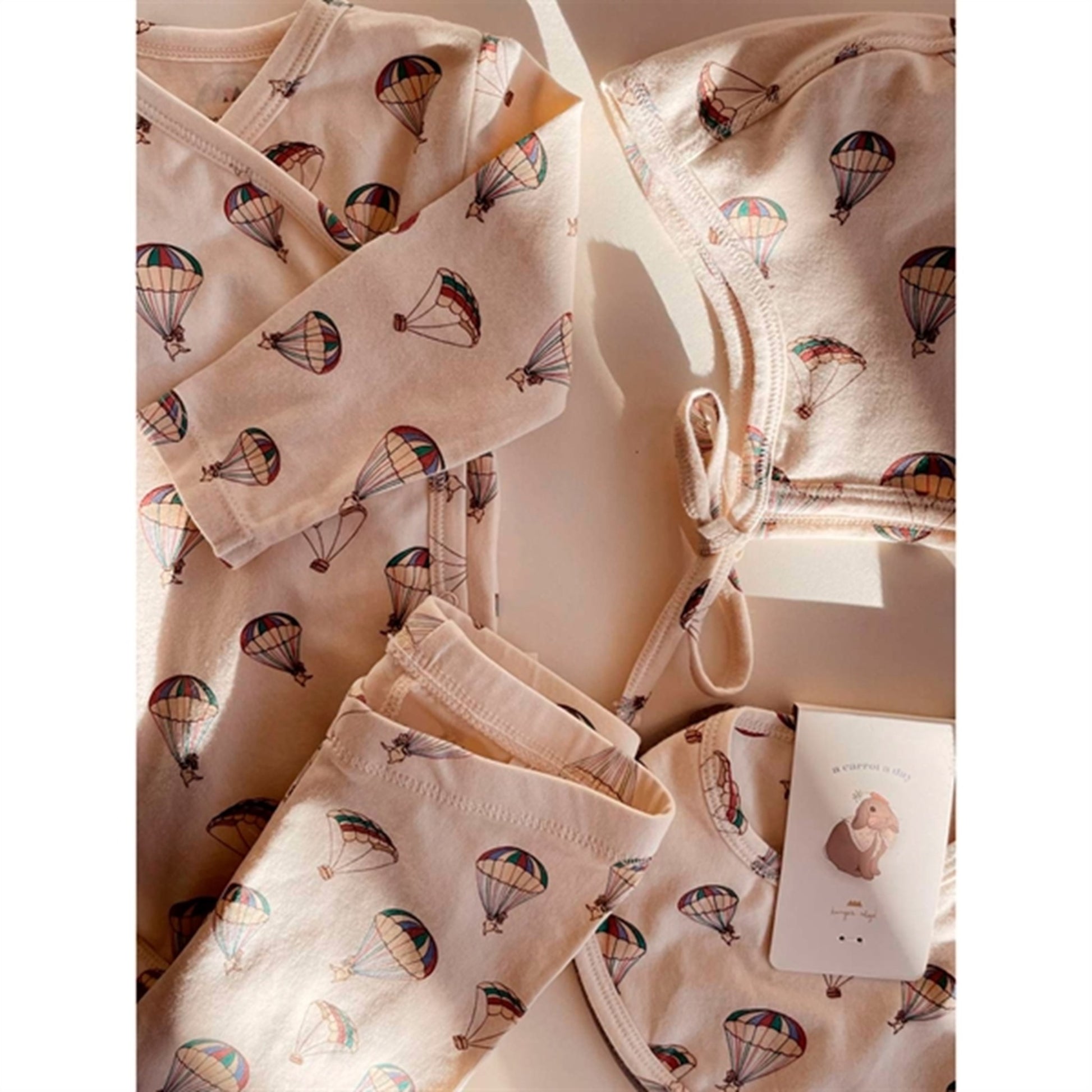 Konges Sløjd Léviter Basic Baby Helmet