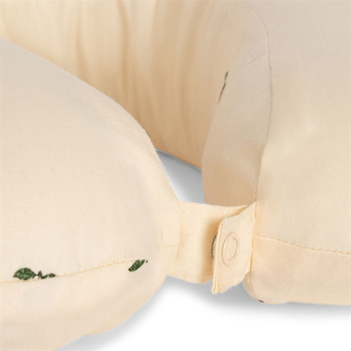 Konges Sløjd Travel Pillow Cherry 3