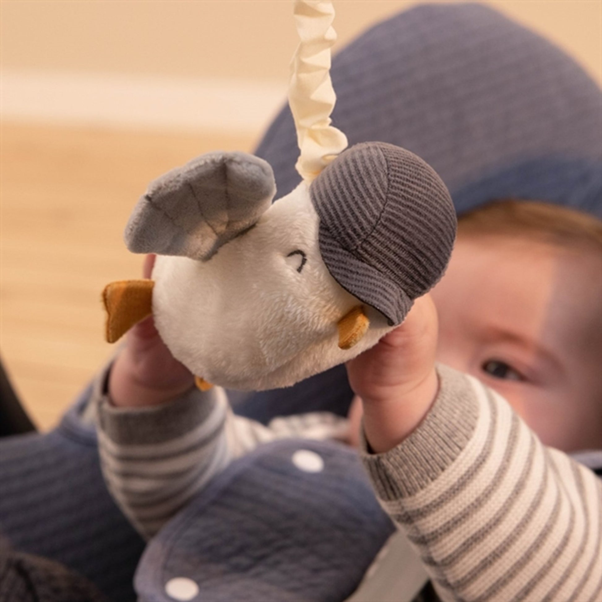 Little Dutch Sailors Bay Pull - and - Shake