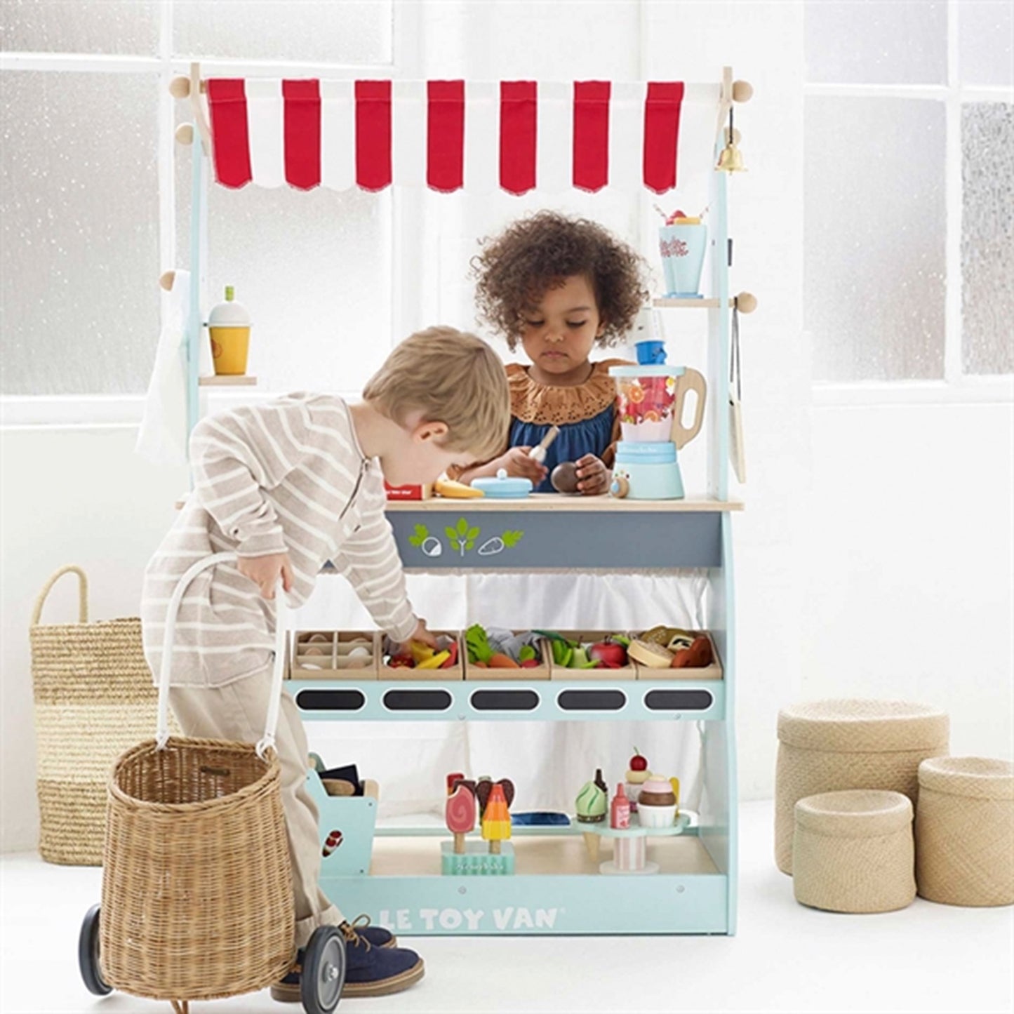 Le Toy Va Honeybake Shop & Café 3