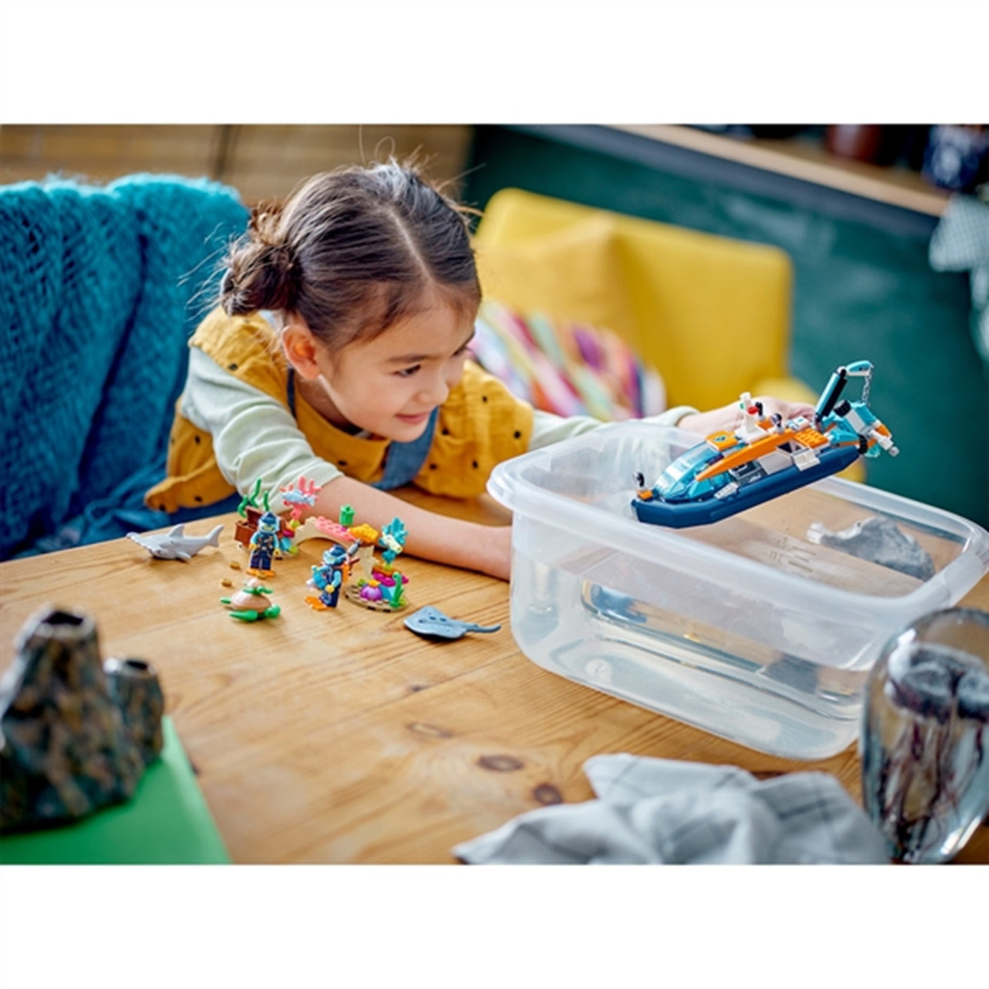 LEGO® City Explorer Diving Boat