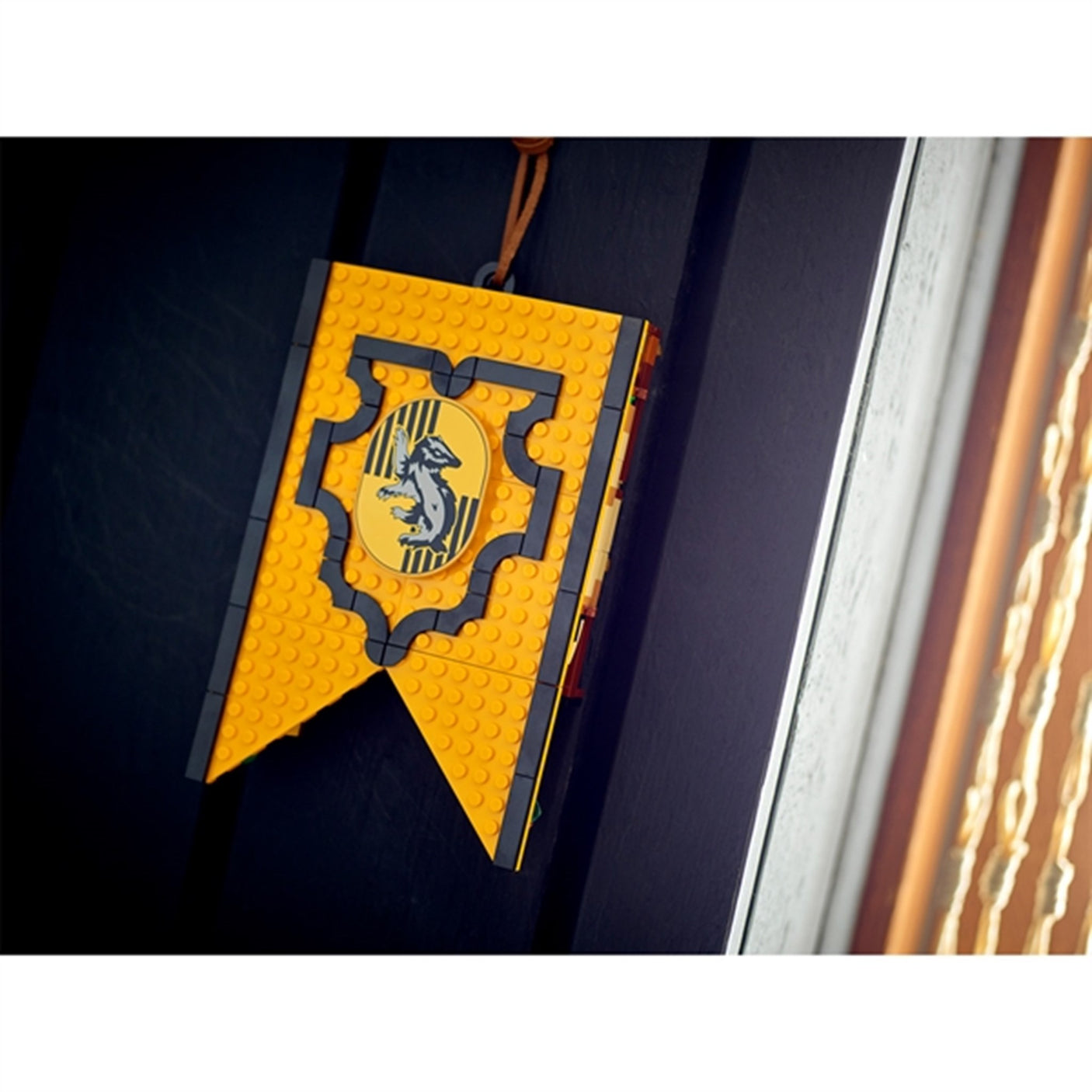 LEGO® Harry Potter™ House Banner Hufflepuff™ 4