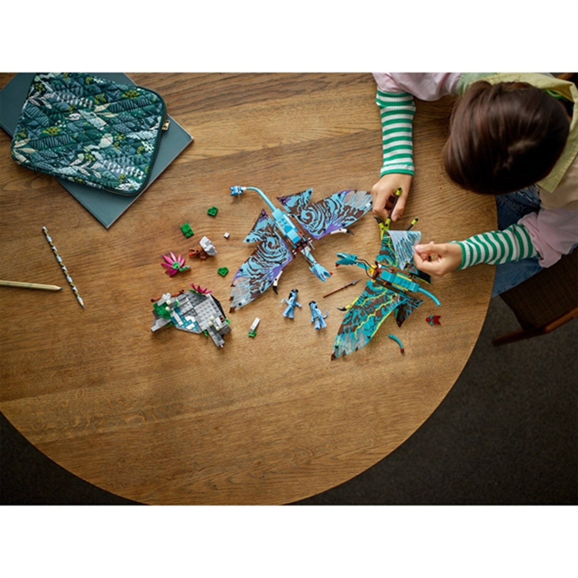 LEGO® Avatar Jake & Neytiri’s First Banshee Flight