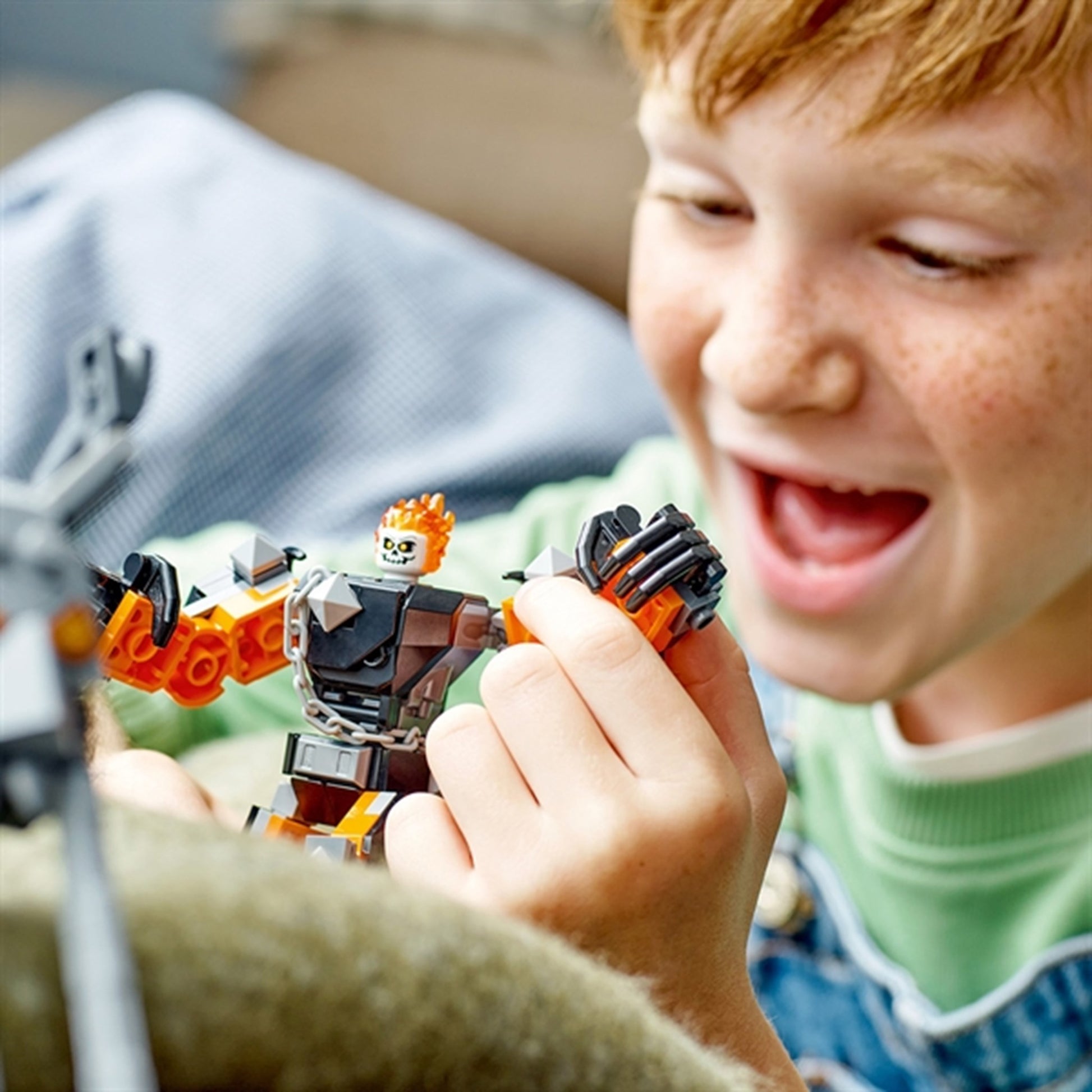 LEGO® Marvel Ghost Rider Mech & Bike