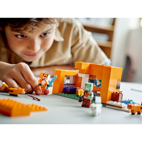 LEGO® Minecraft® The Fox Lodge