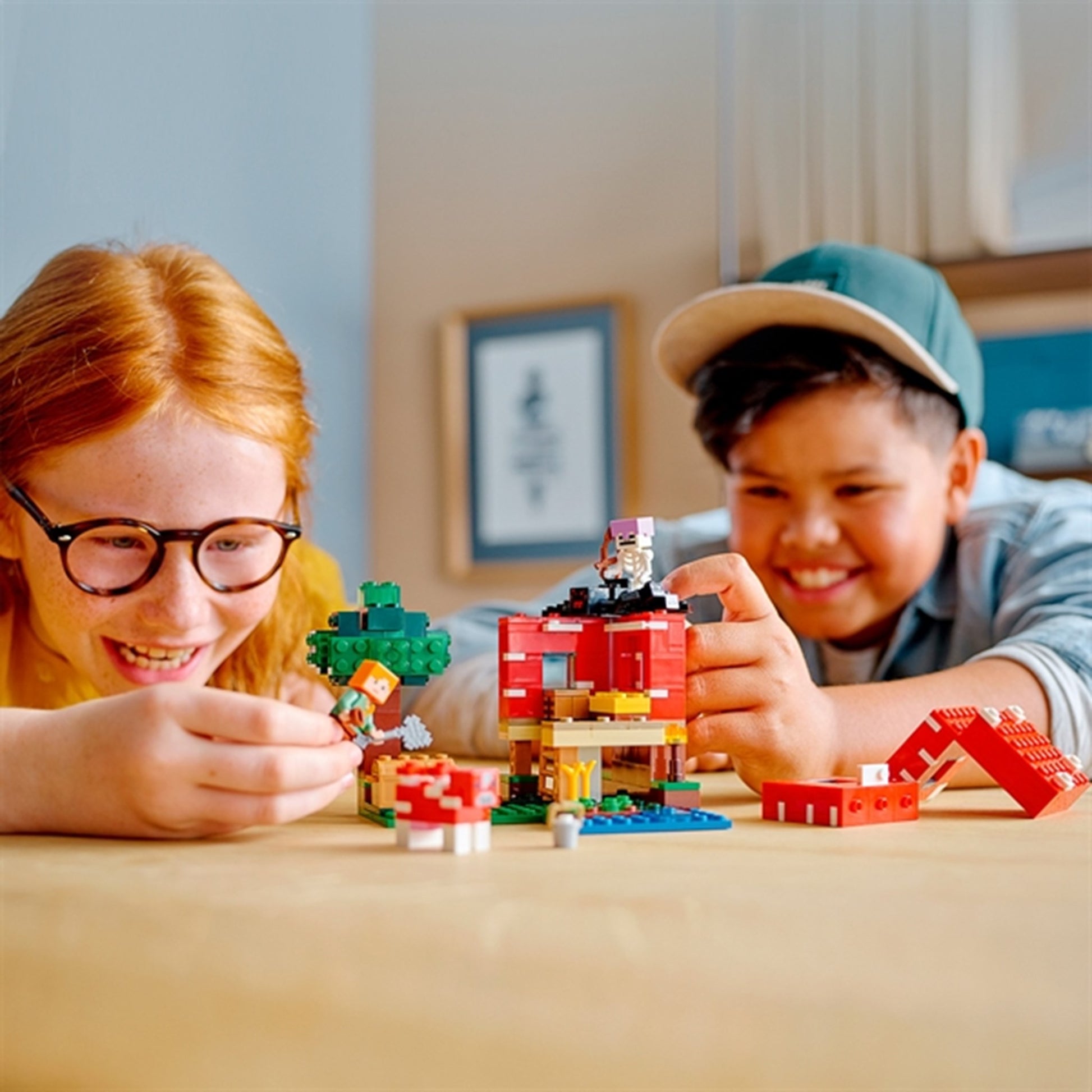 LEGO® Minecraft® The Mushroom House
