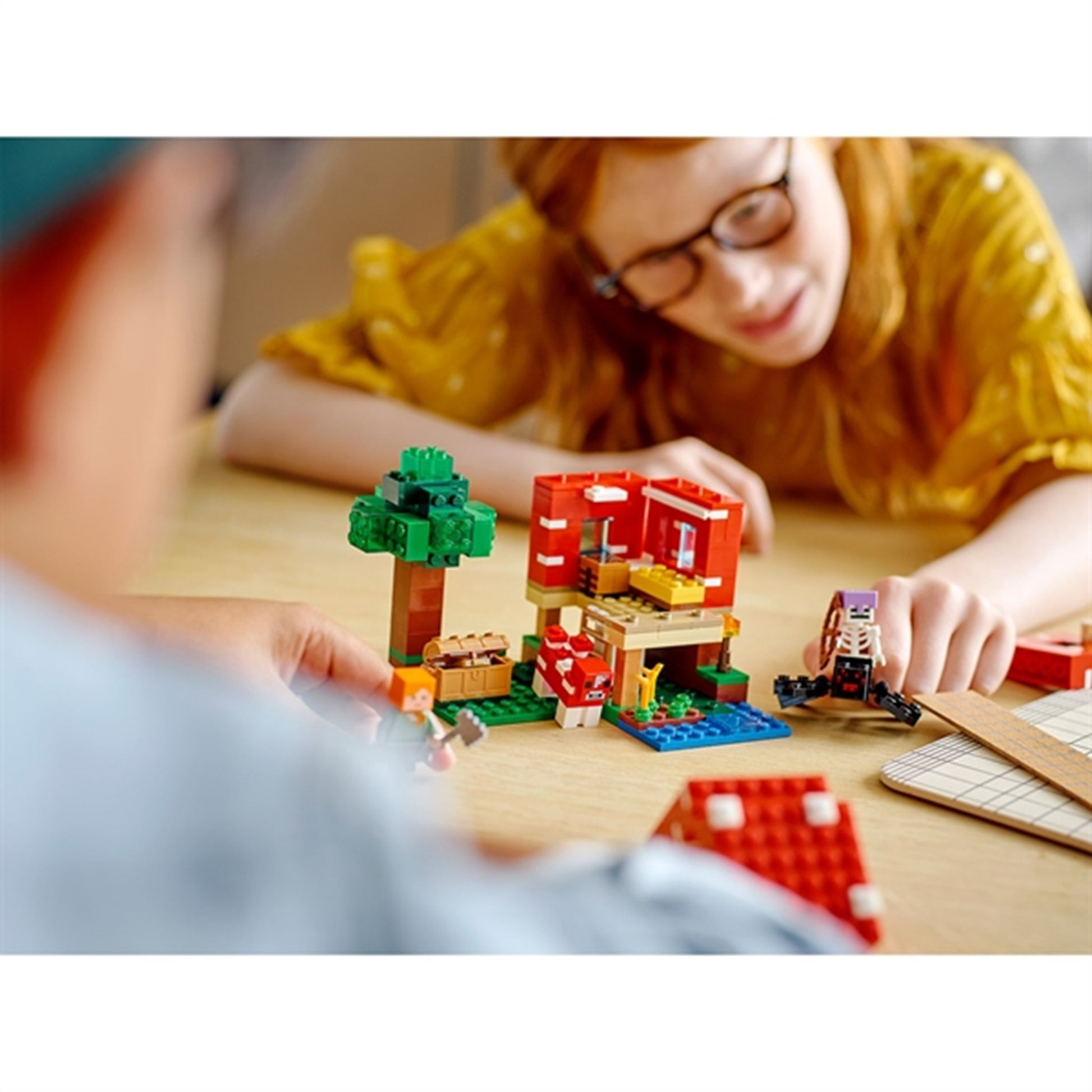 LEGO® Minecraft® The Mushroom House